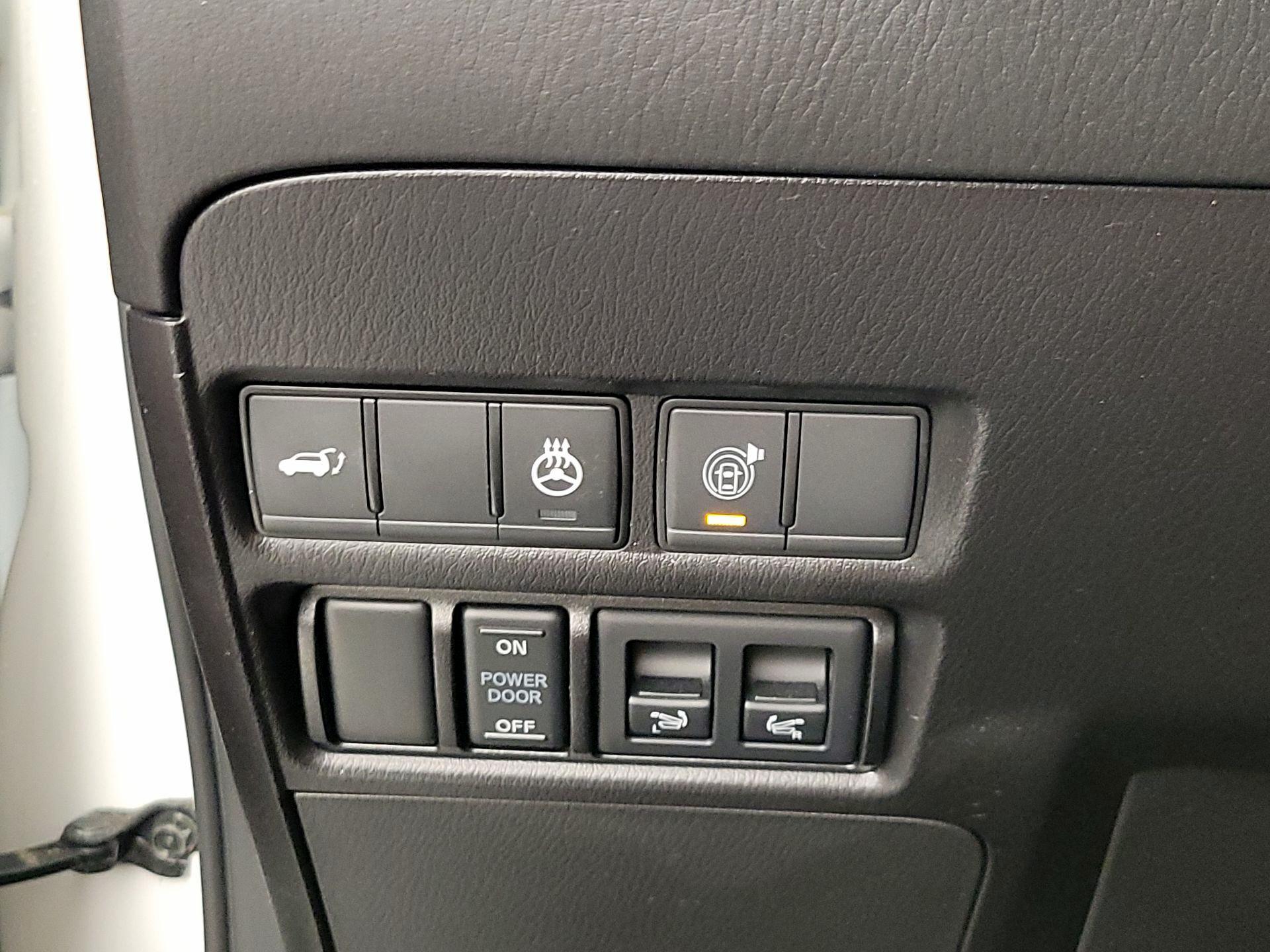 Thumbnail: 2023 INFINITI QX80 - 13