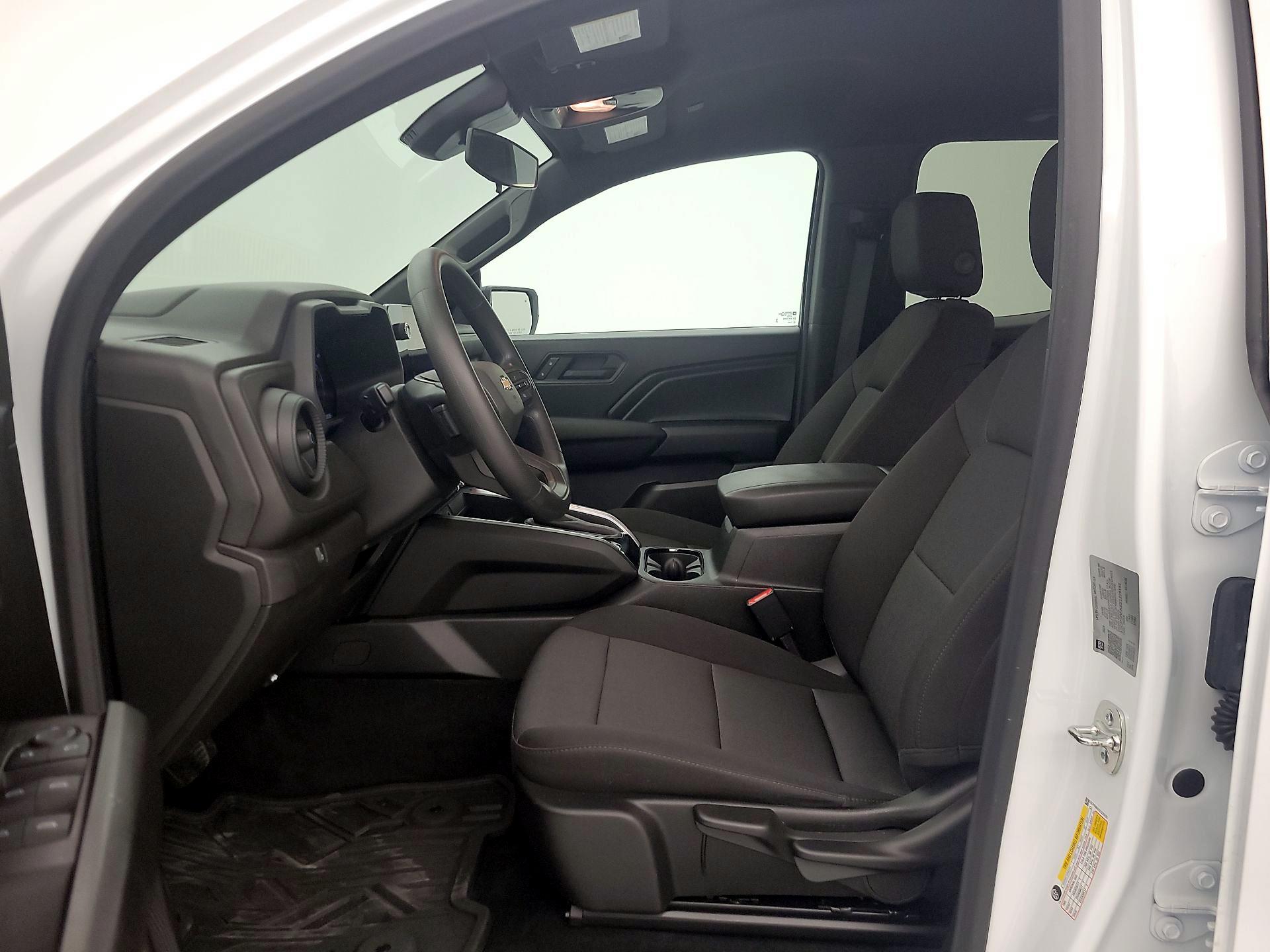 Thumbnail: 2025 Chevrolet Colorado - 11