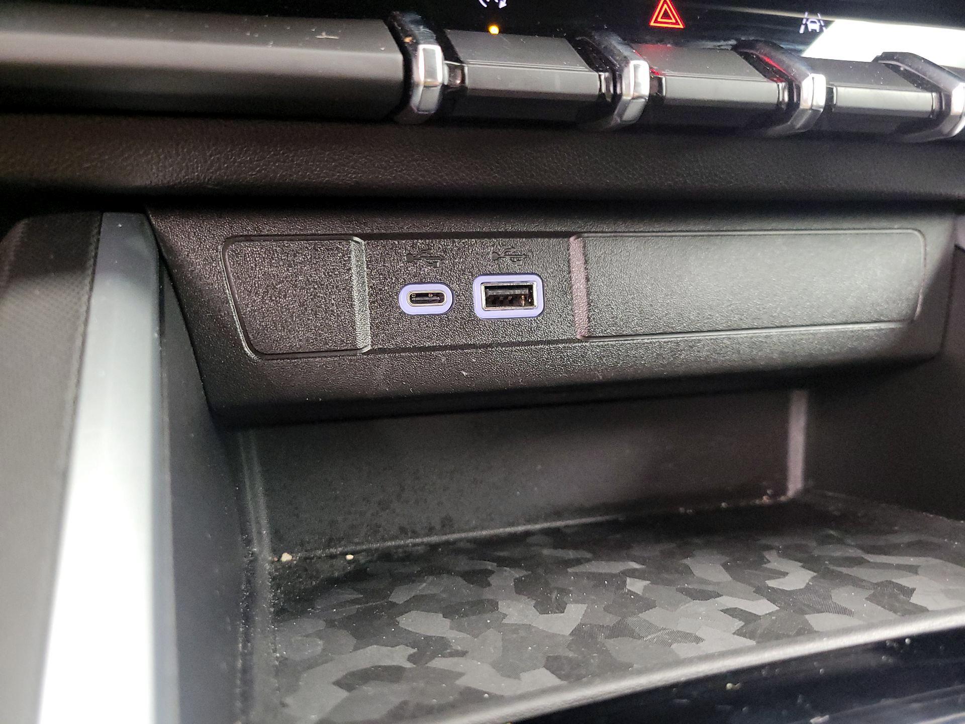 Thumbnail: 2025 Chevrolet Colorado - 19