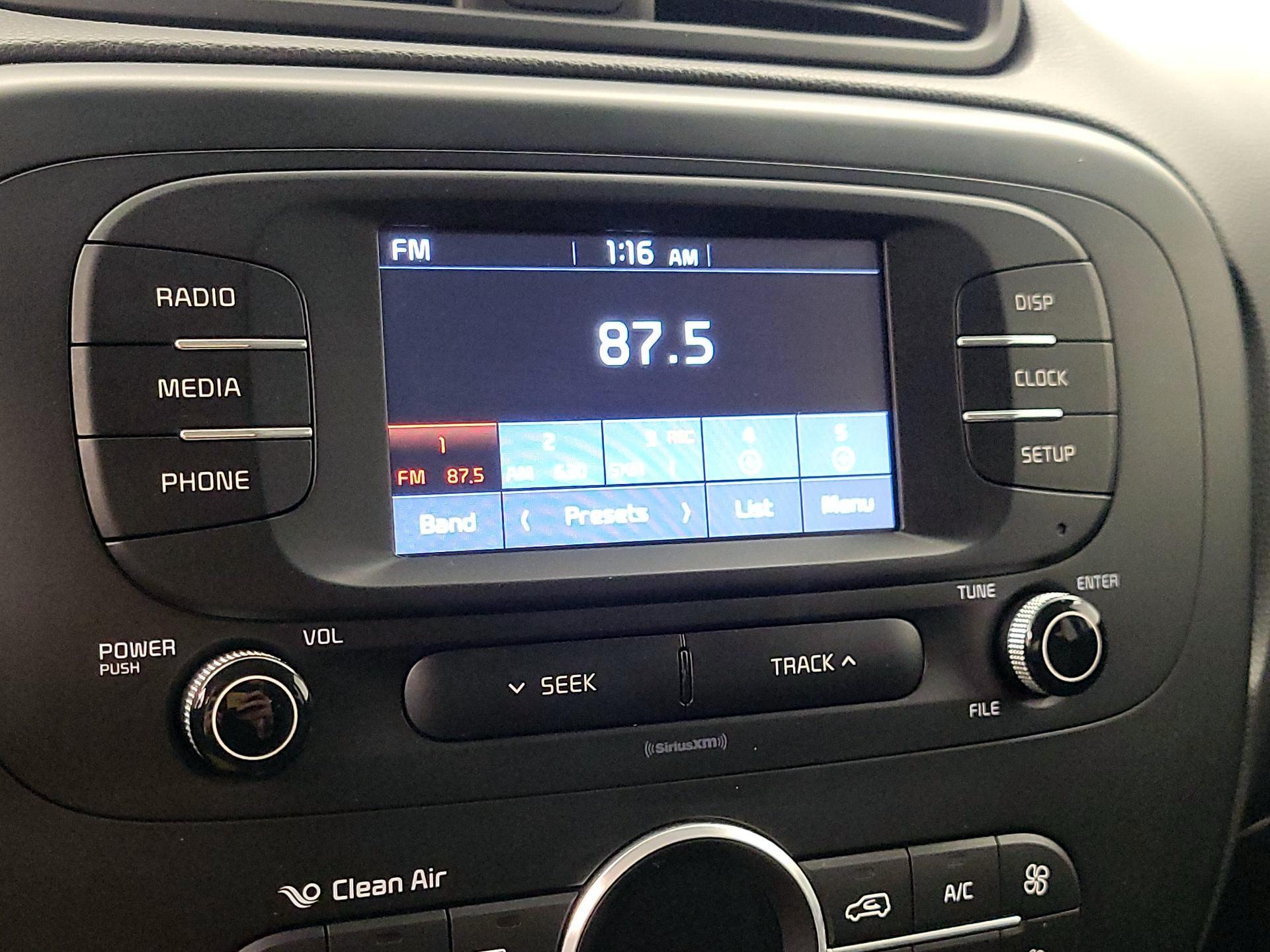 Thumbnail: 2017 Kia Soul - 15