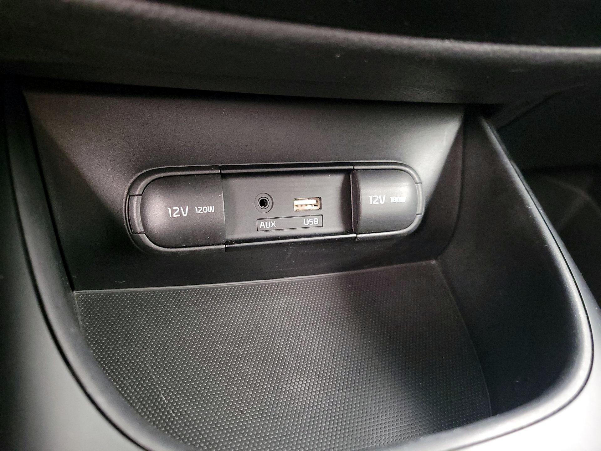 Thumbnail: 2017 Kia Soul - 18