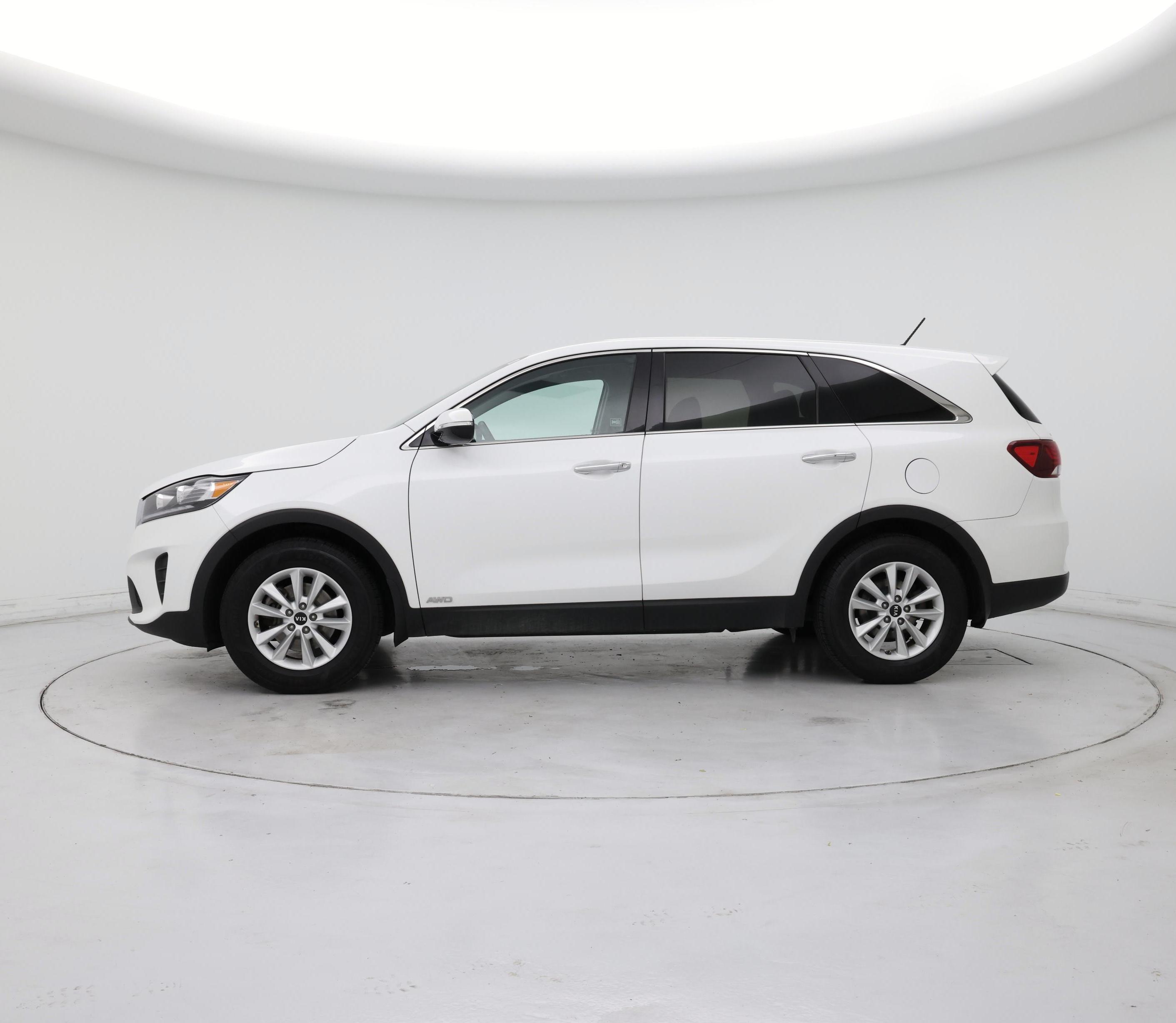 Thumbnail: 2020 Kia Sorento - 3