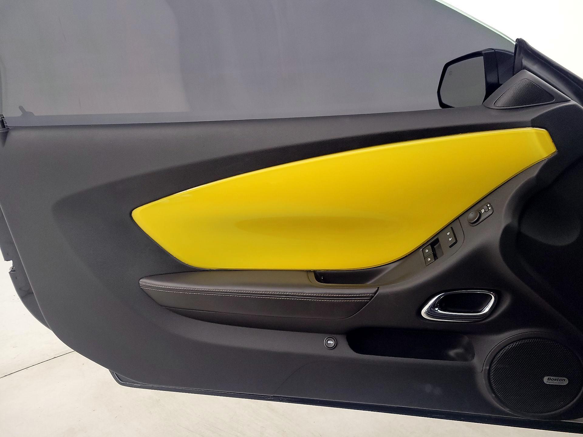 Thumbnail: 2015 Chevrolet Camaro - 12