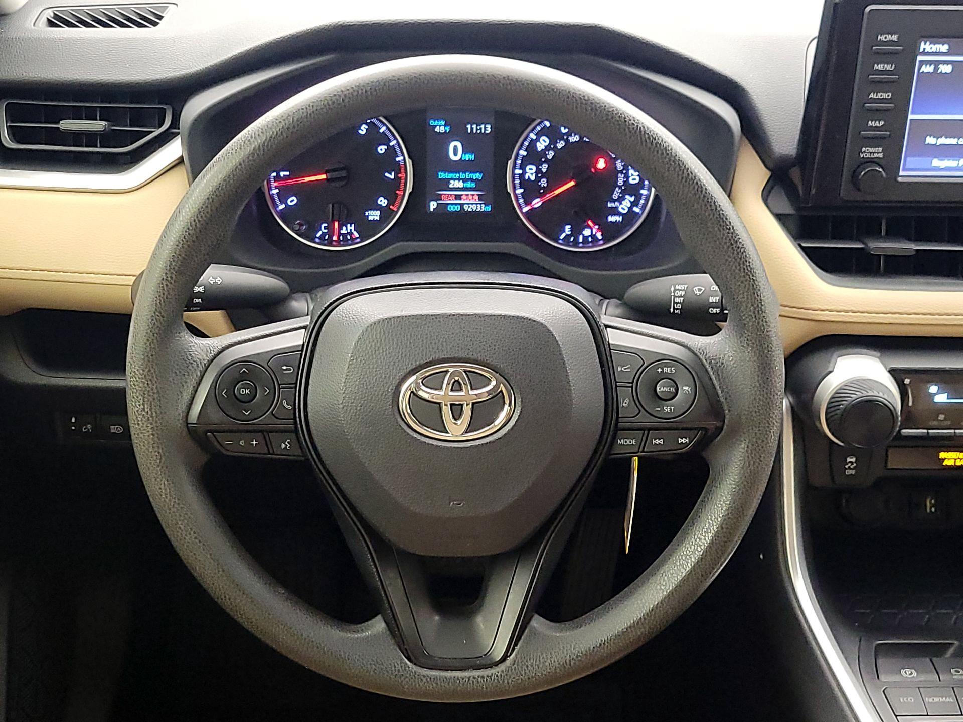 Thumbnail: 2019 Toyota RAV4 - 10