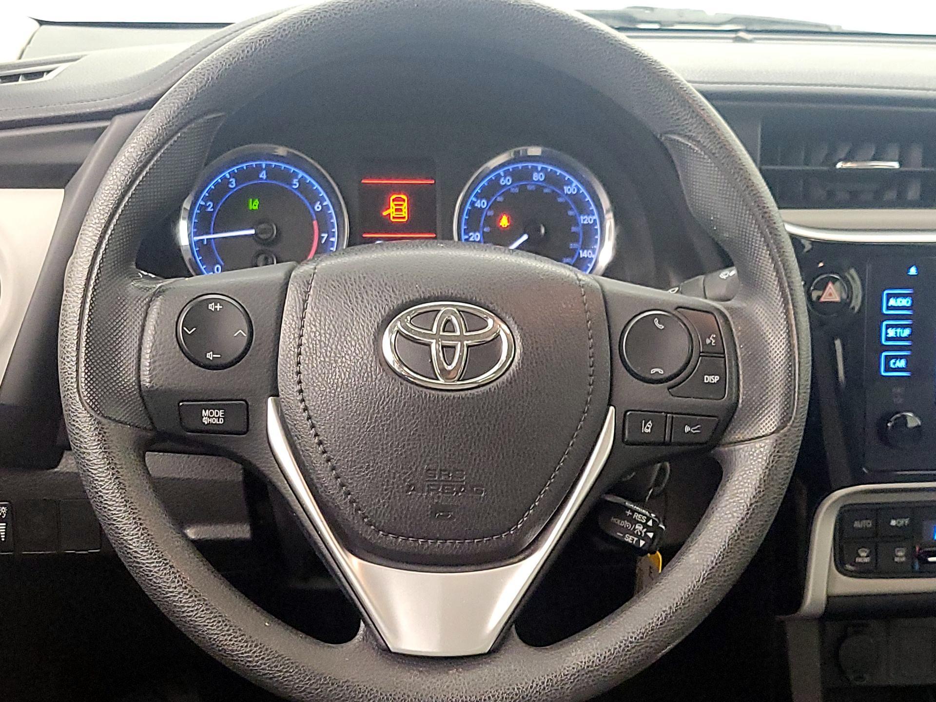 Thumbnail: 2017 Toyota Corolla - 10