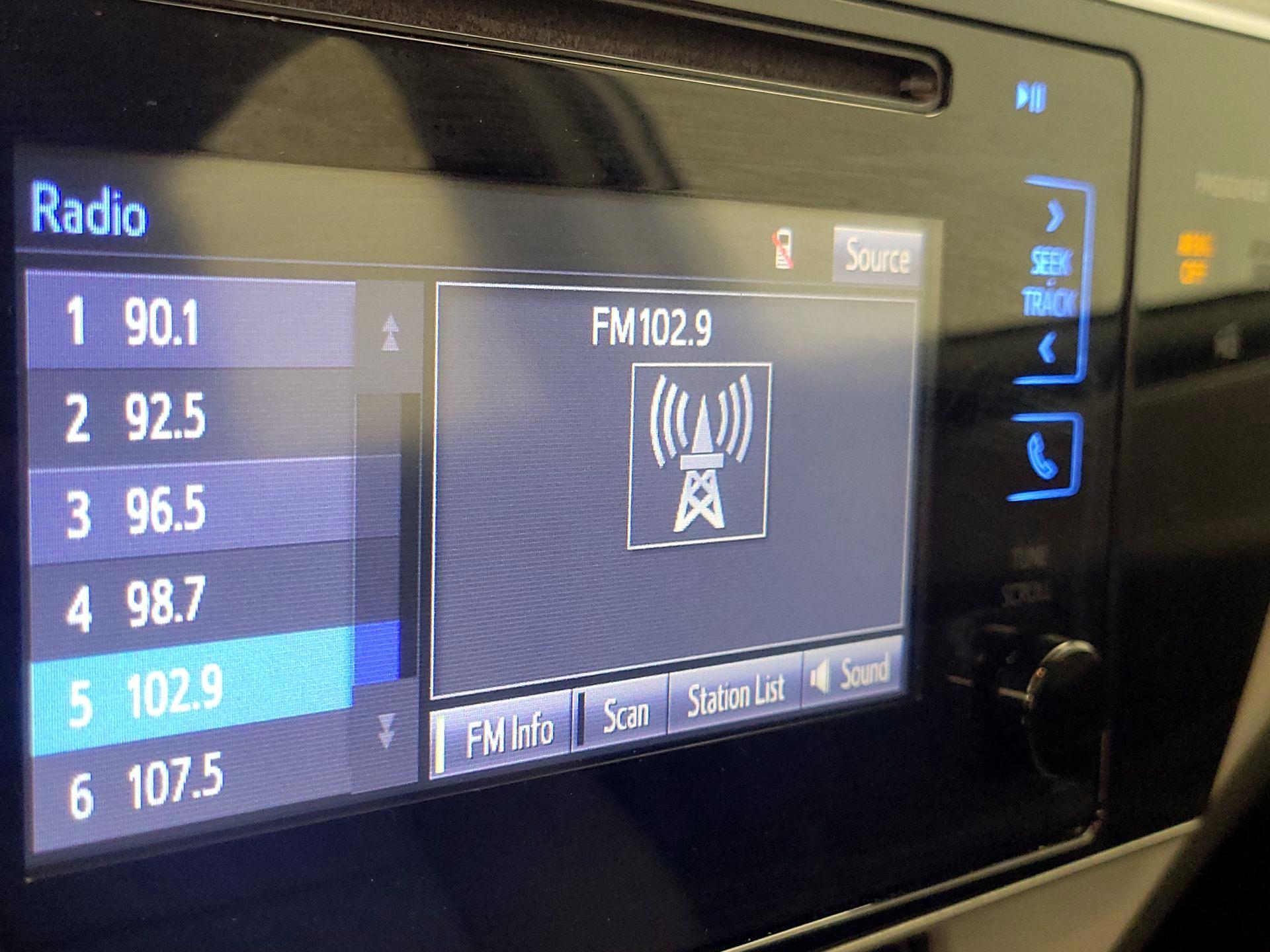 Thumbnail: 2017 Toyota Corolla - 15