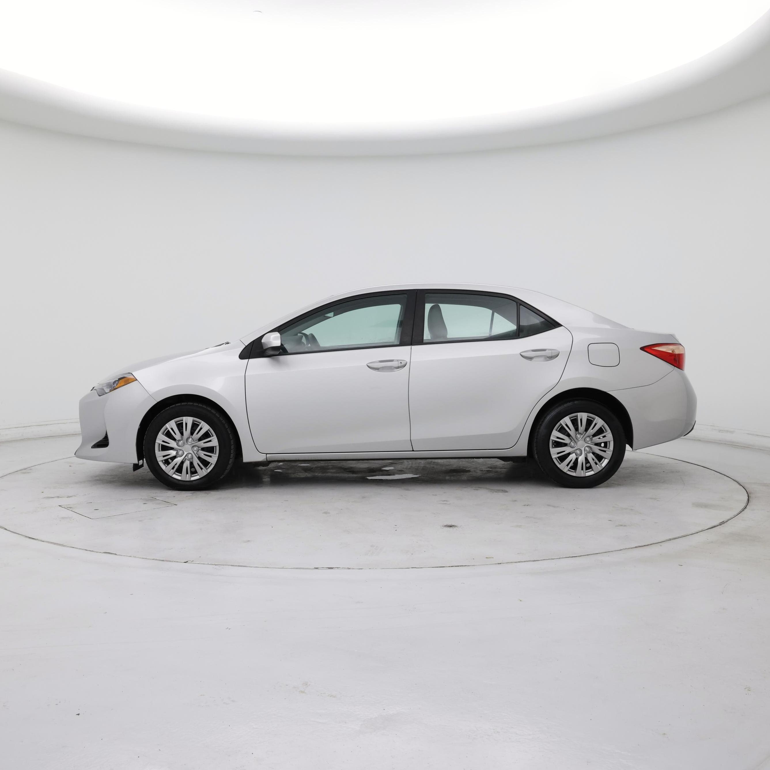 Thumbnail: 2017 Toyota Corolla - 3