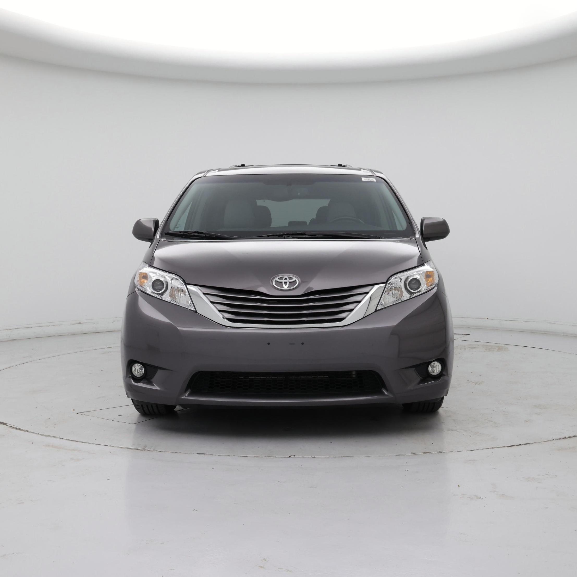 Thumbnail: 2015 Toyota Sienna - 5