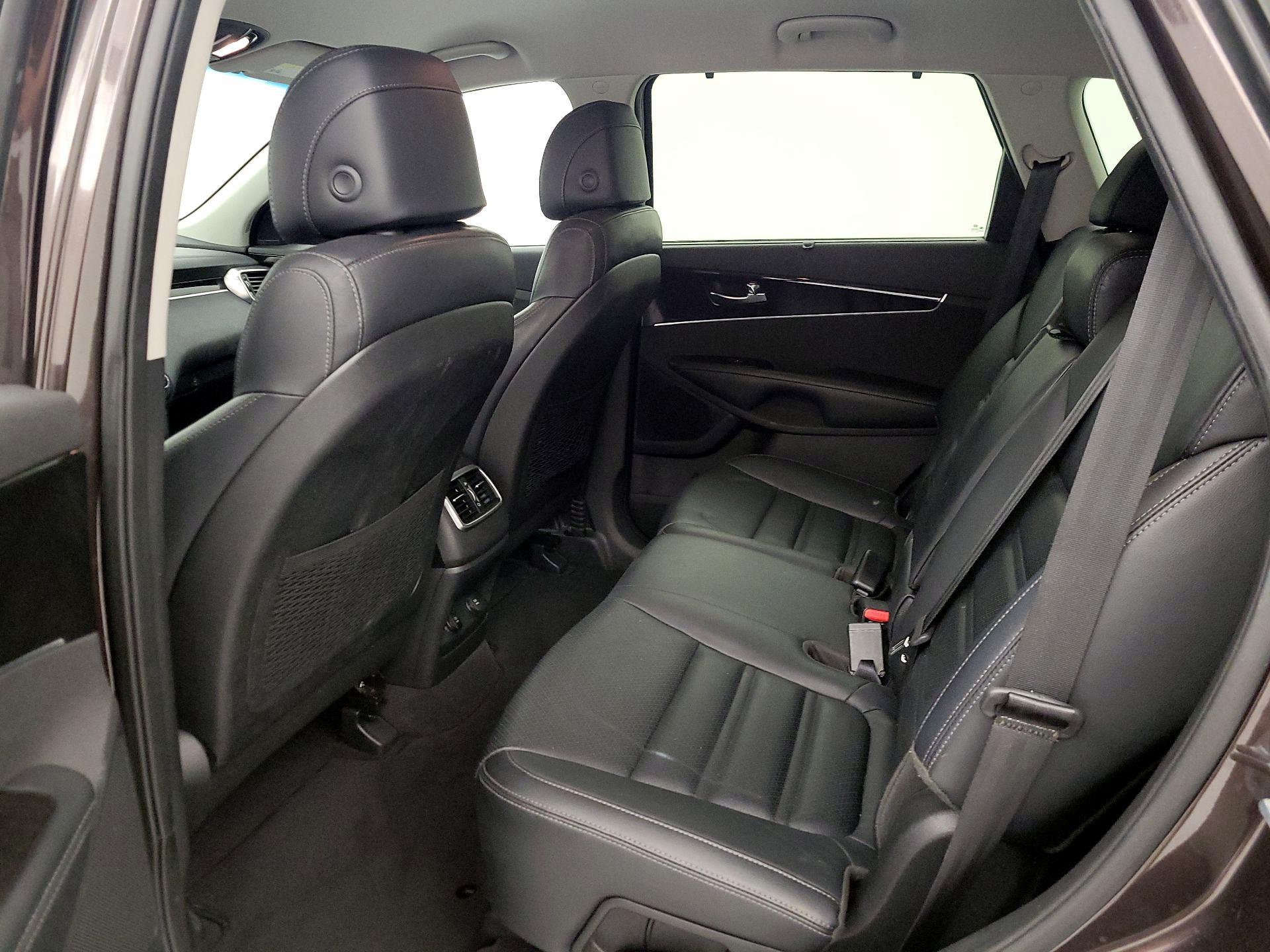 Thumbnail: 2017 Kia Sorento - 19