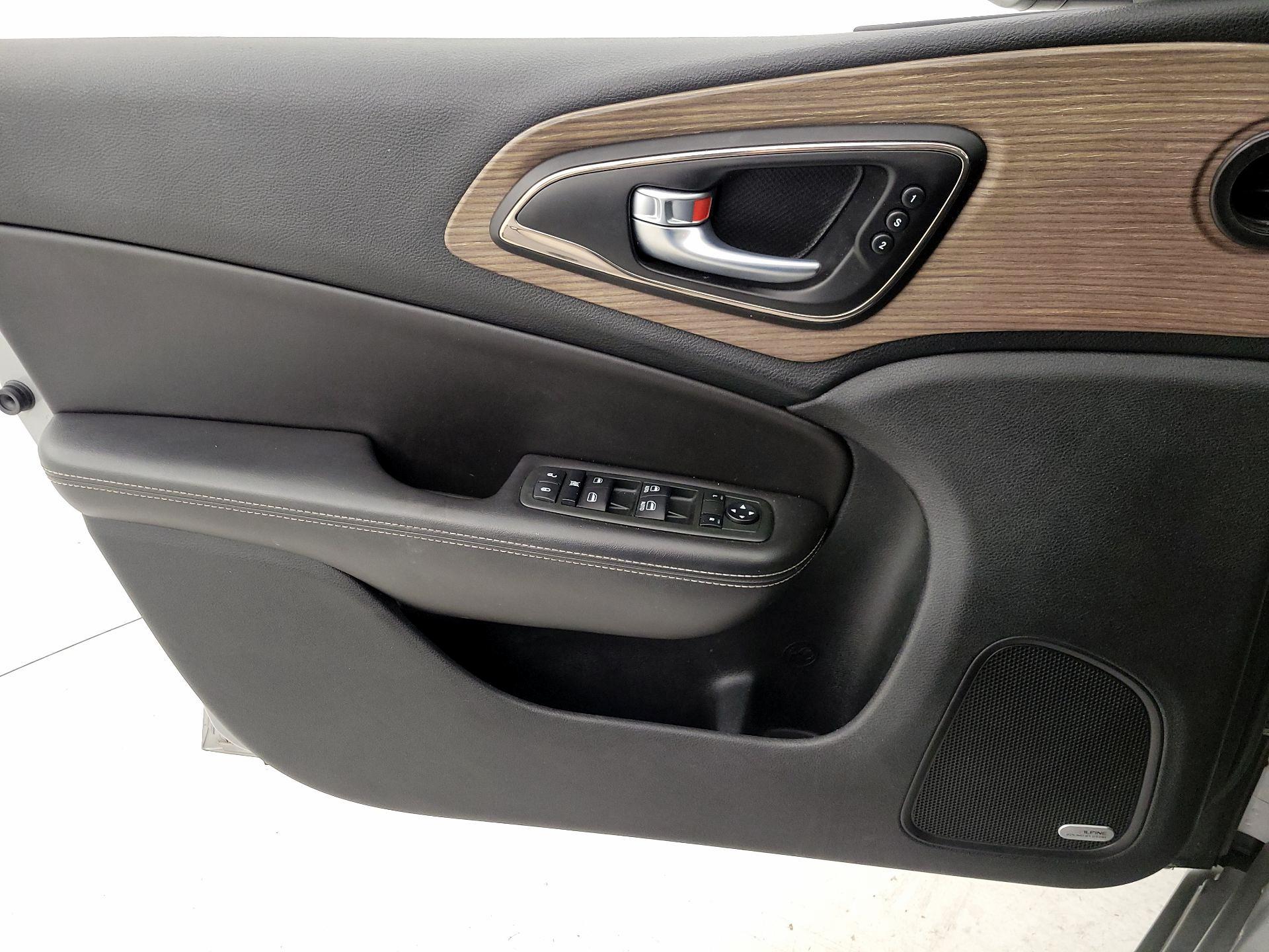 Thumbnail: 2015 Chrysler 200 - 12