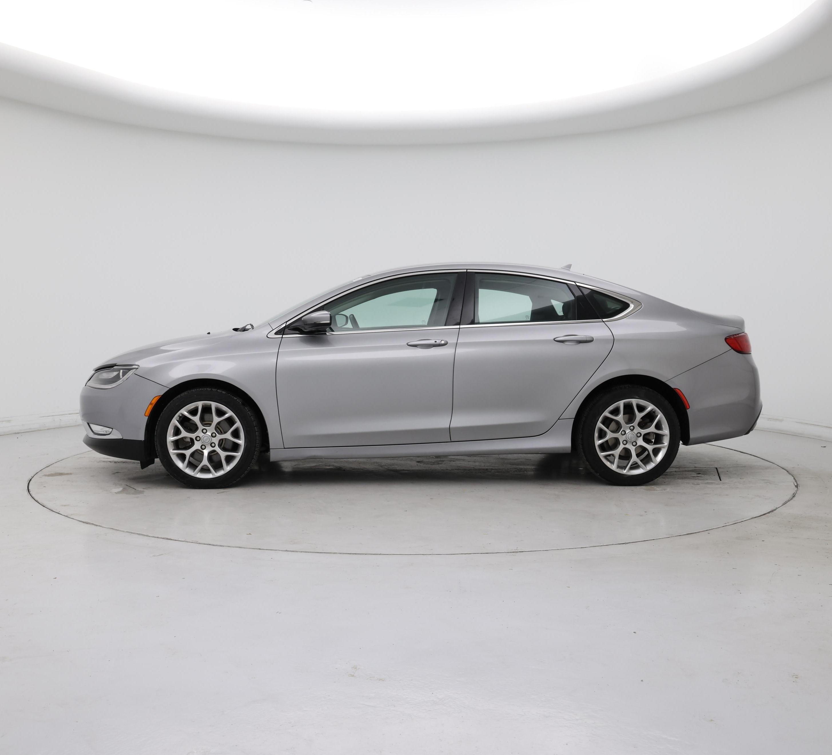 Thumbnail: 2015 Chrysler 200 - 3