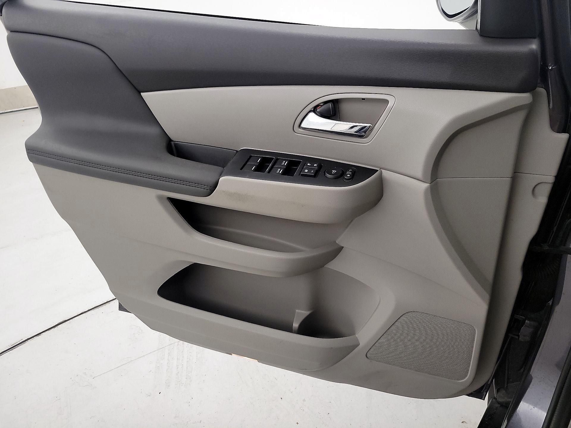 Thumbnail: 2016 Honda Odyssey - 12