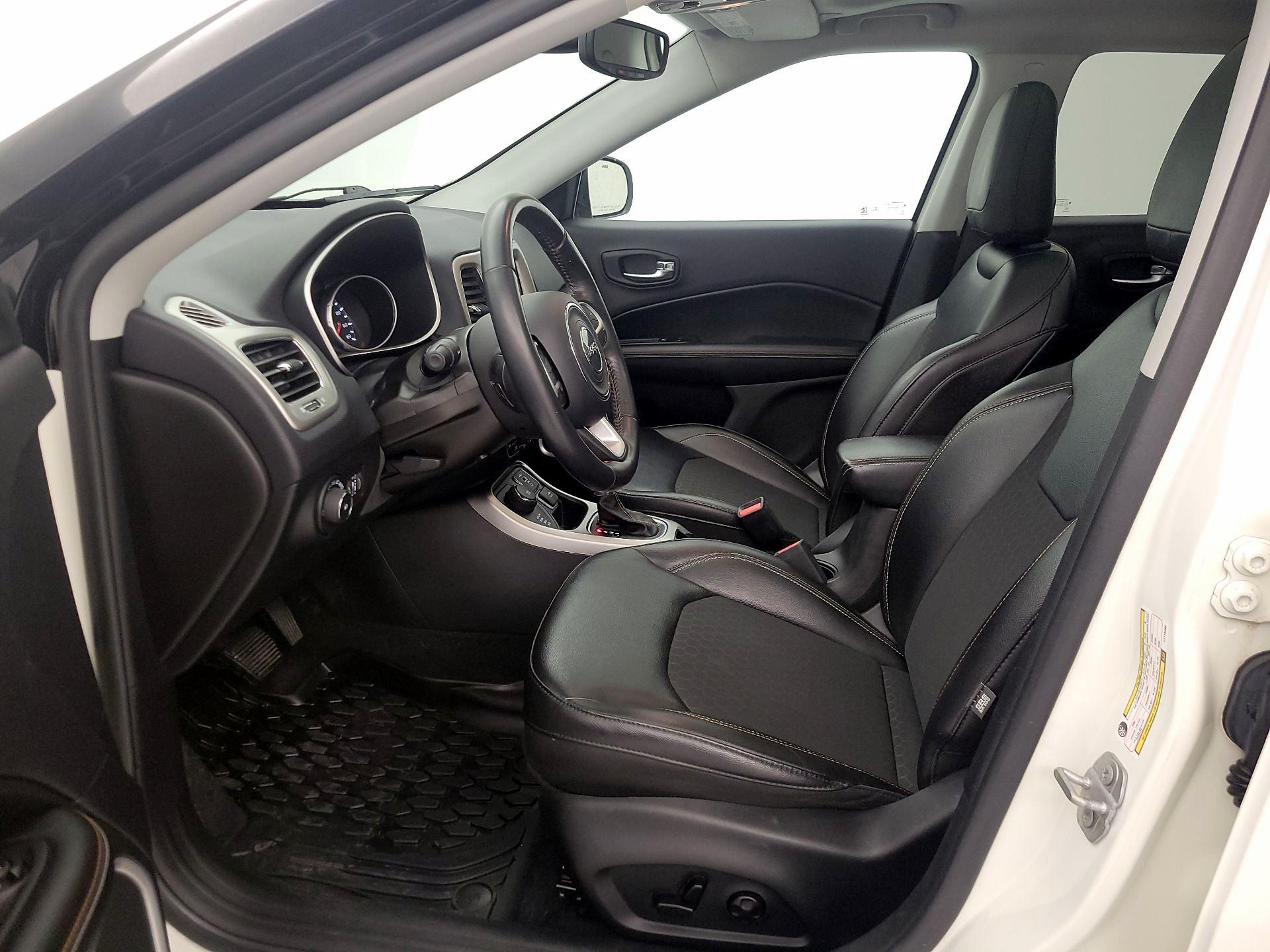 Thumbnail: 2020 Jeep Compass - 11