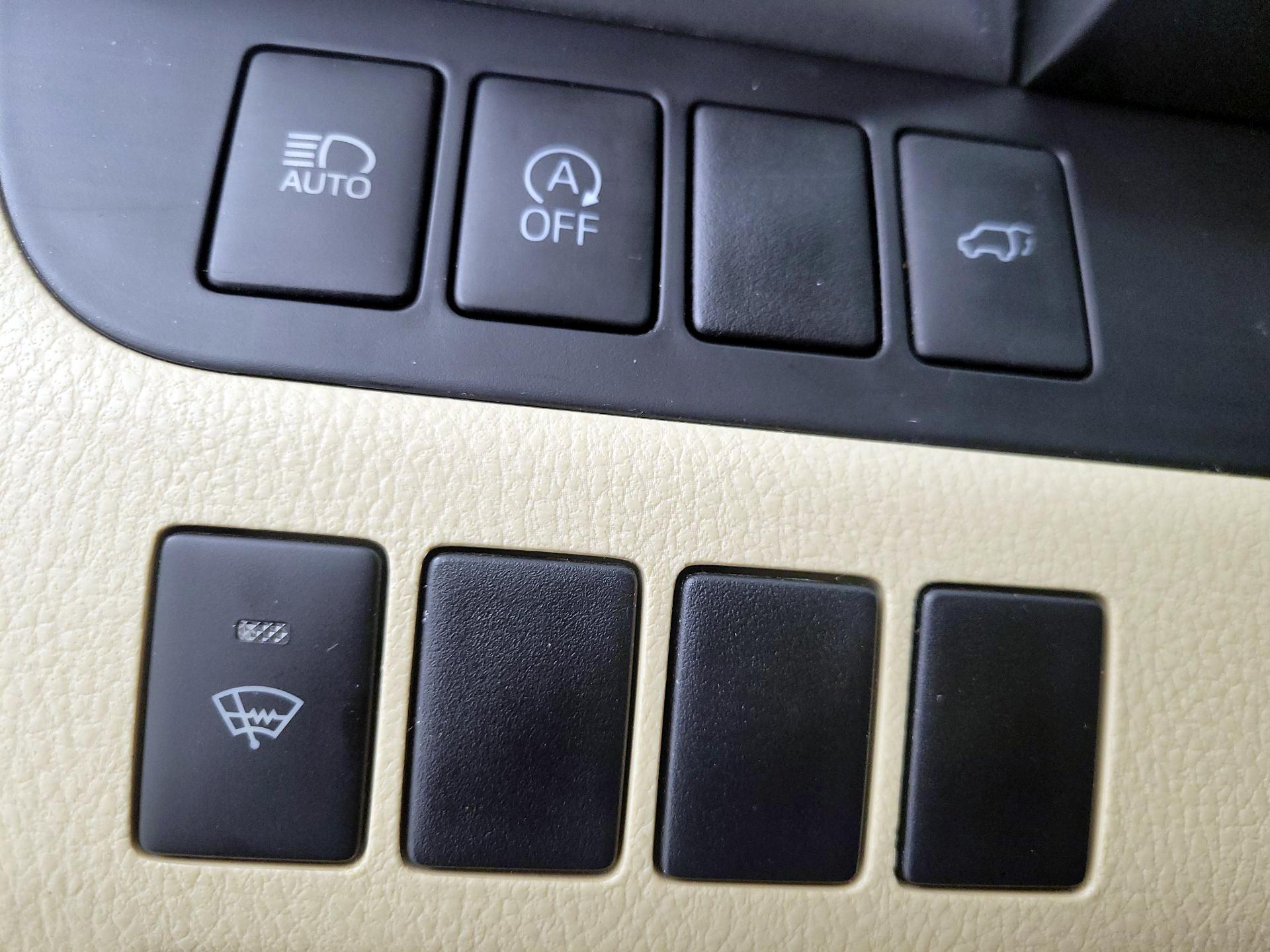 Thumbnail: 2017 Toyota Highlander - 13