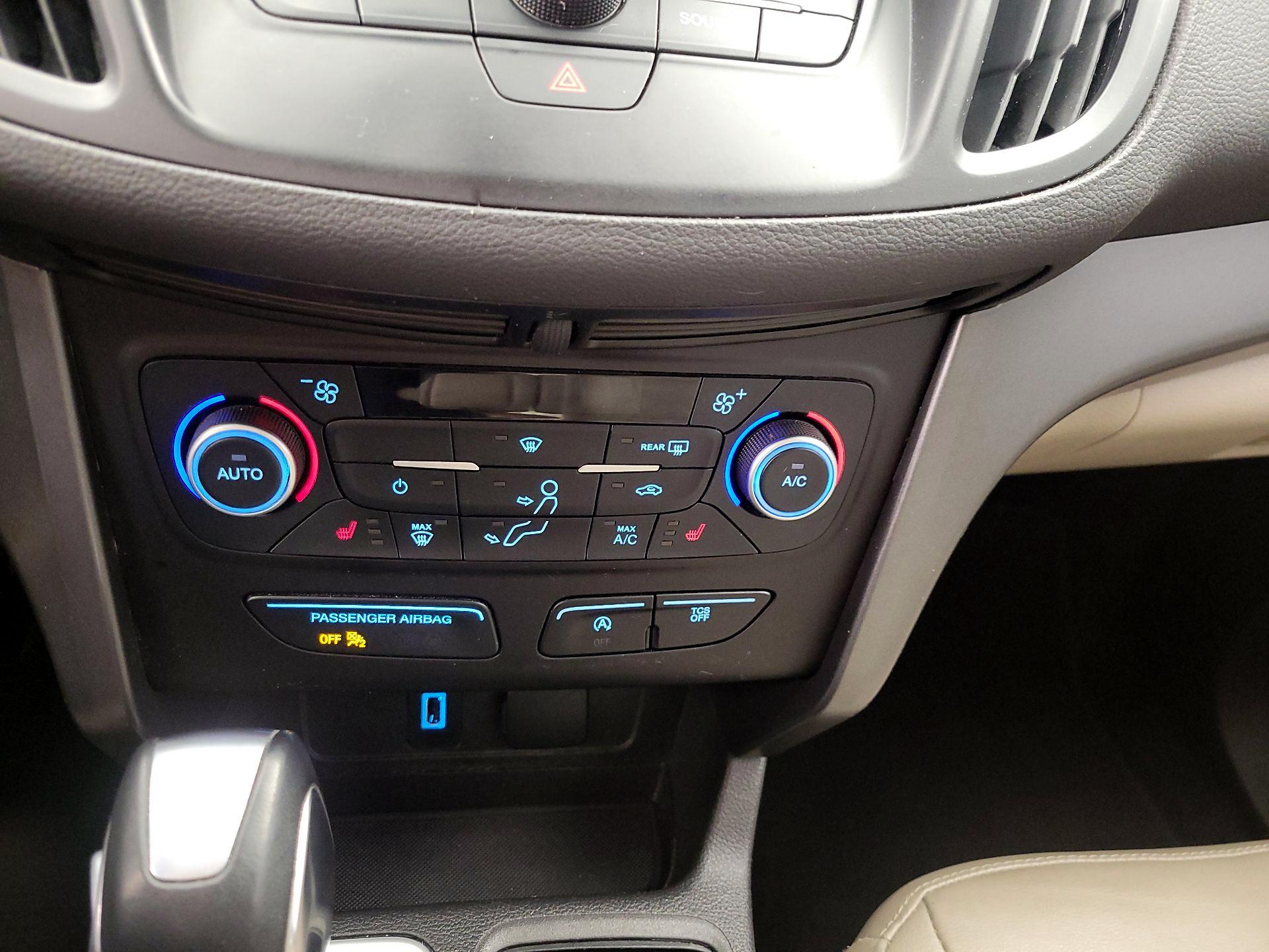 Thumbnail: 2018 Ford Escape - 16