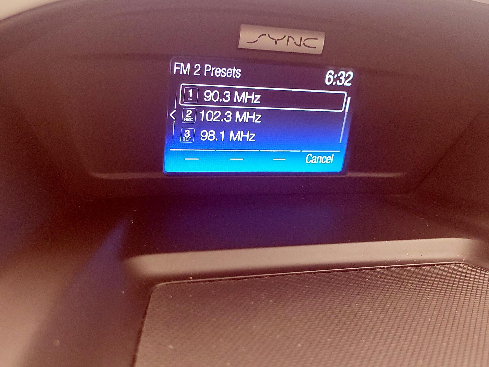 Thumbnail: 2016 Ford Escape - 15