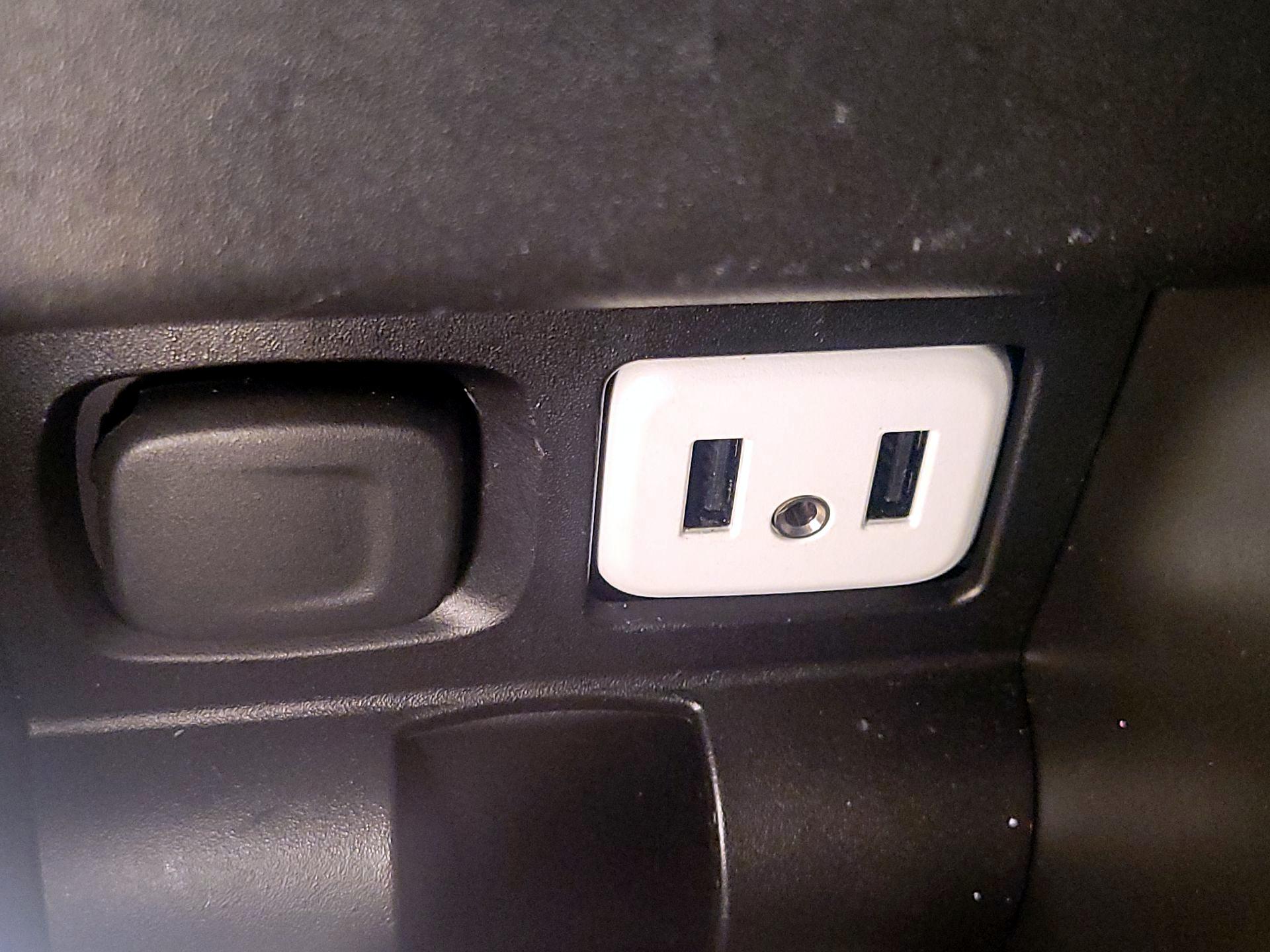 Thumbnail: 2019 Chevrolet Impala - 18