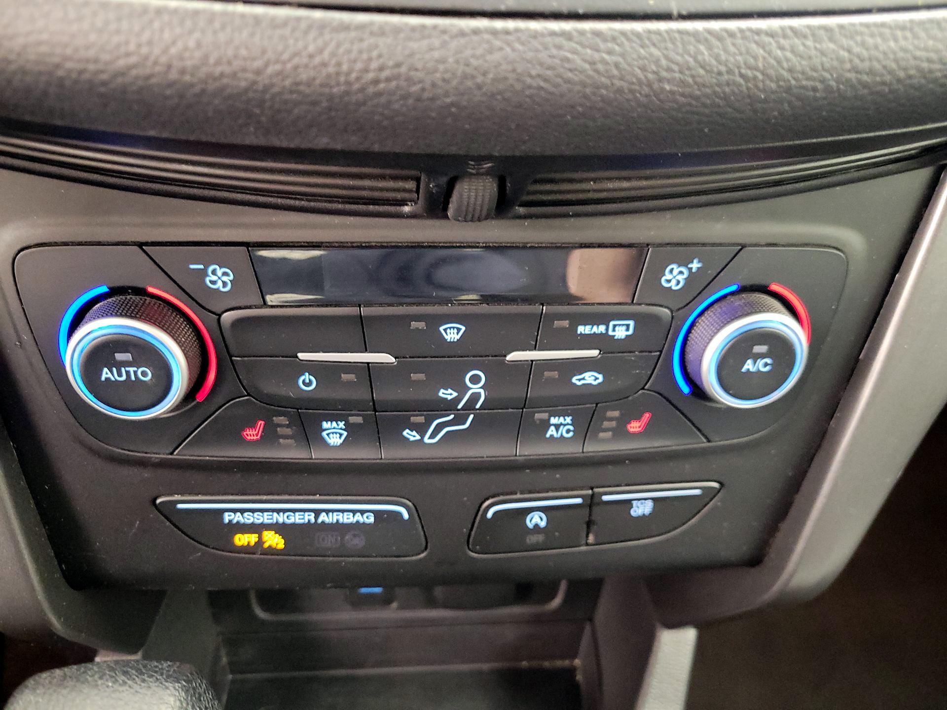 Thumbnail: 2019 Ford Escape - 16