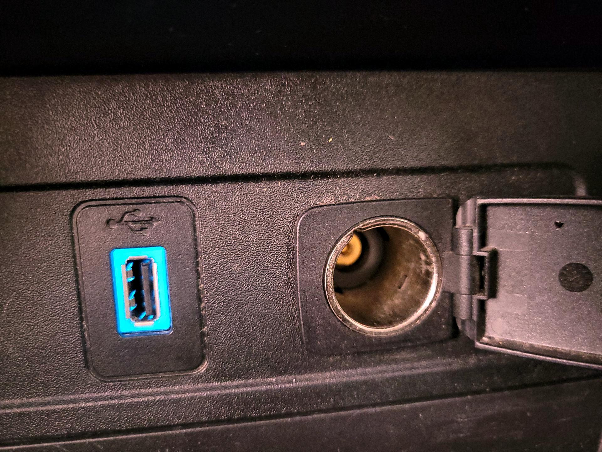 Thumbnail: 2019 Ford Escape - 18