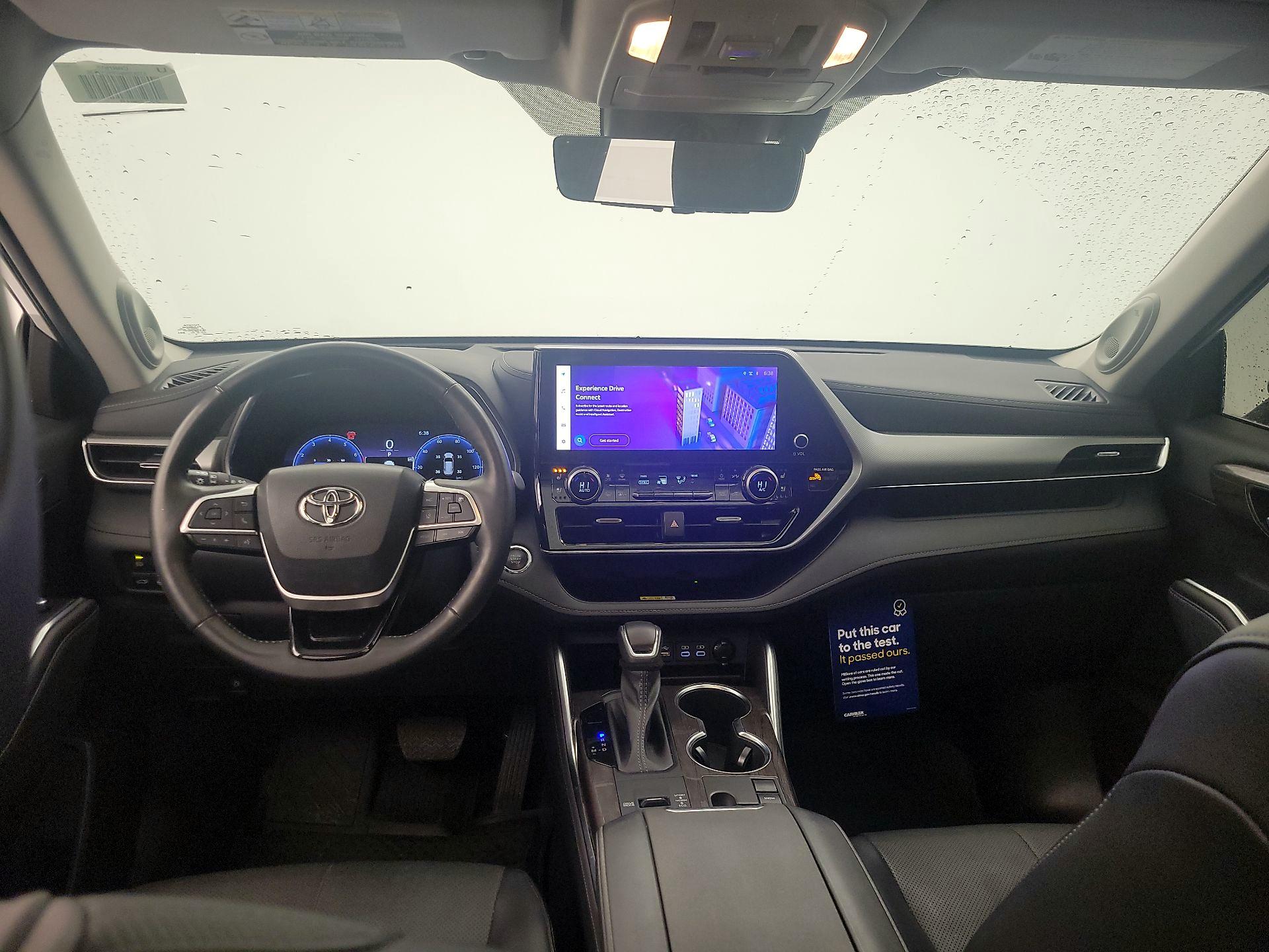 Thumbnail: 2023 Toyota Highlander - 9