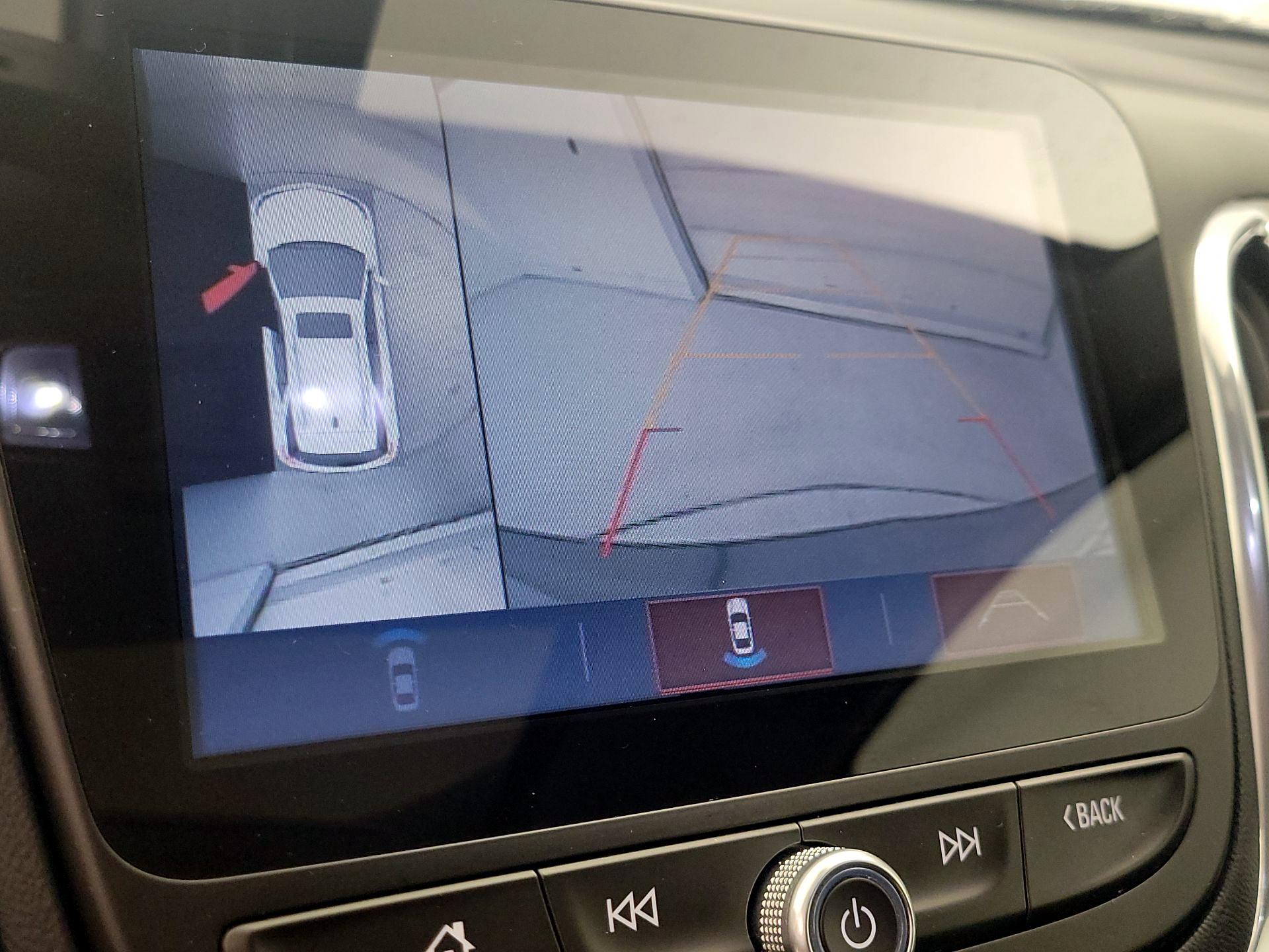 Thumbnail: 2018 Chevrolet Equinox - 15