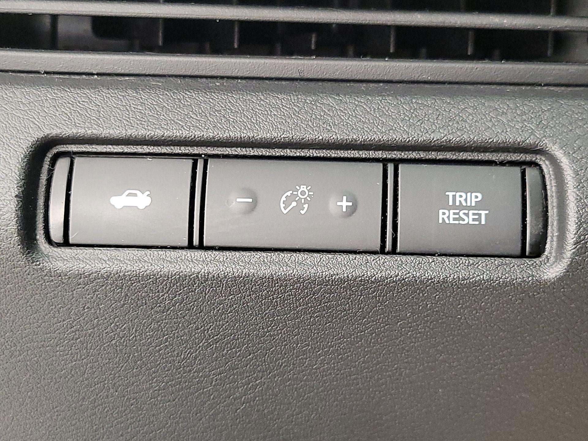 Thumbnail: 2020 Nissan Altima - 13