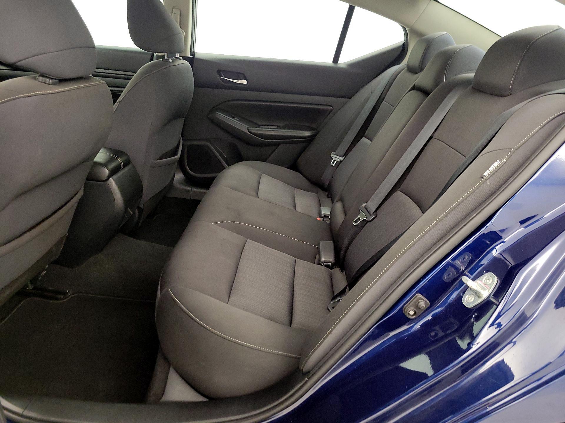 Thumbnail: 2020 Nissan Altima - 19