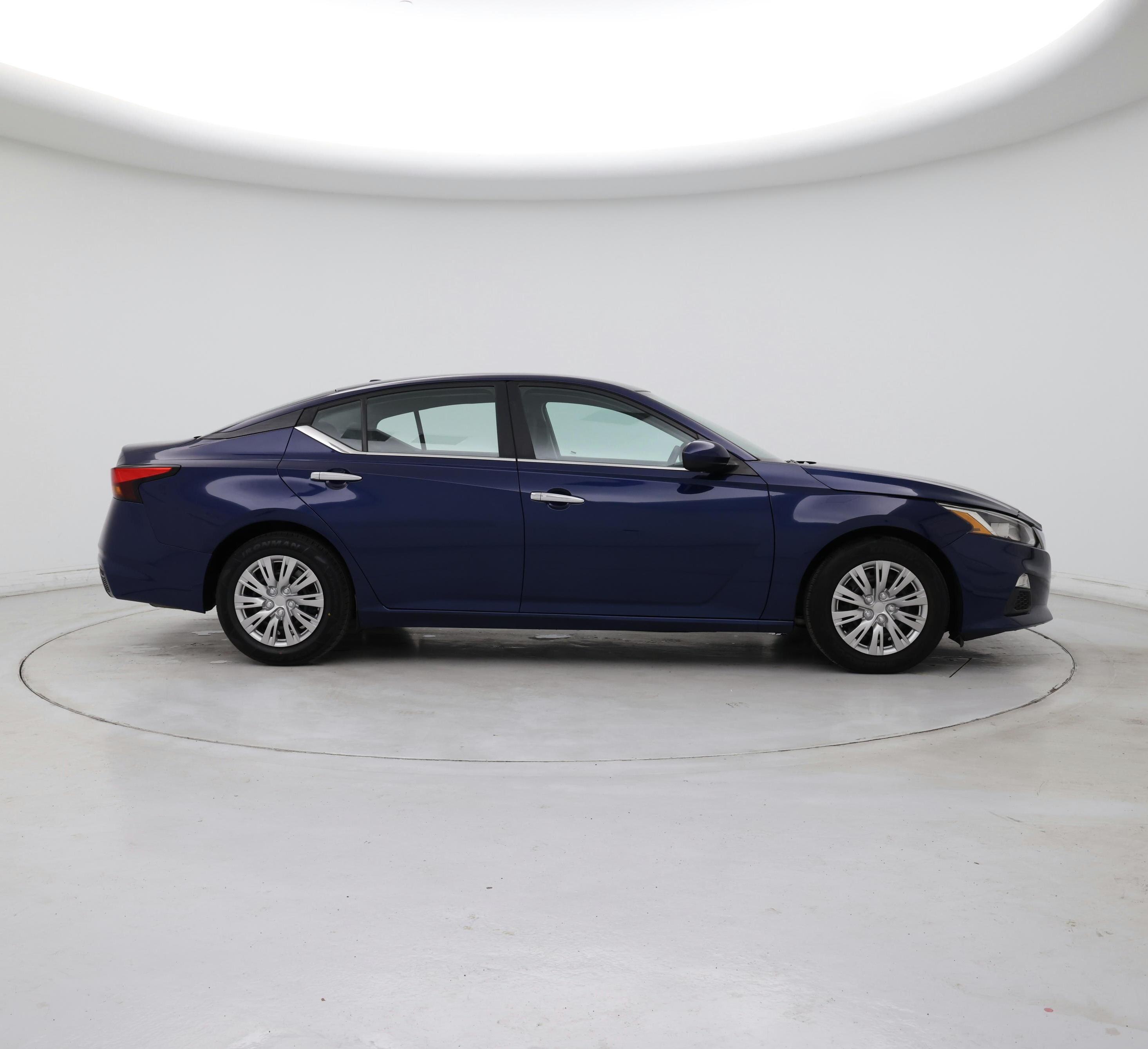 Thumbnail: 2020 Nissan Altima - 7