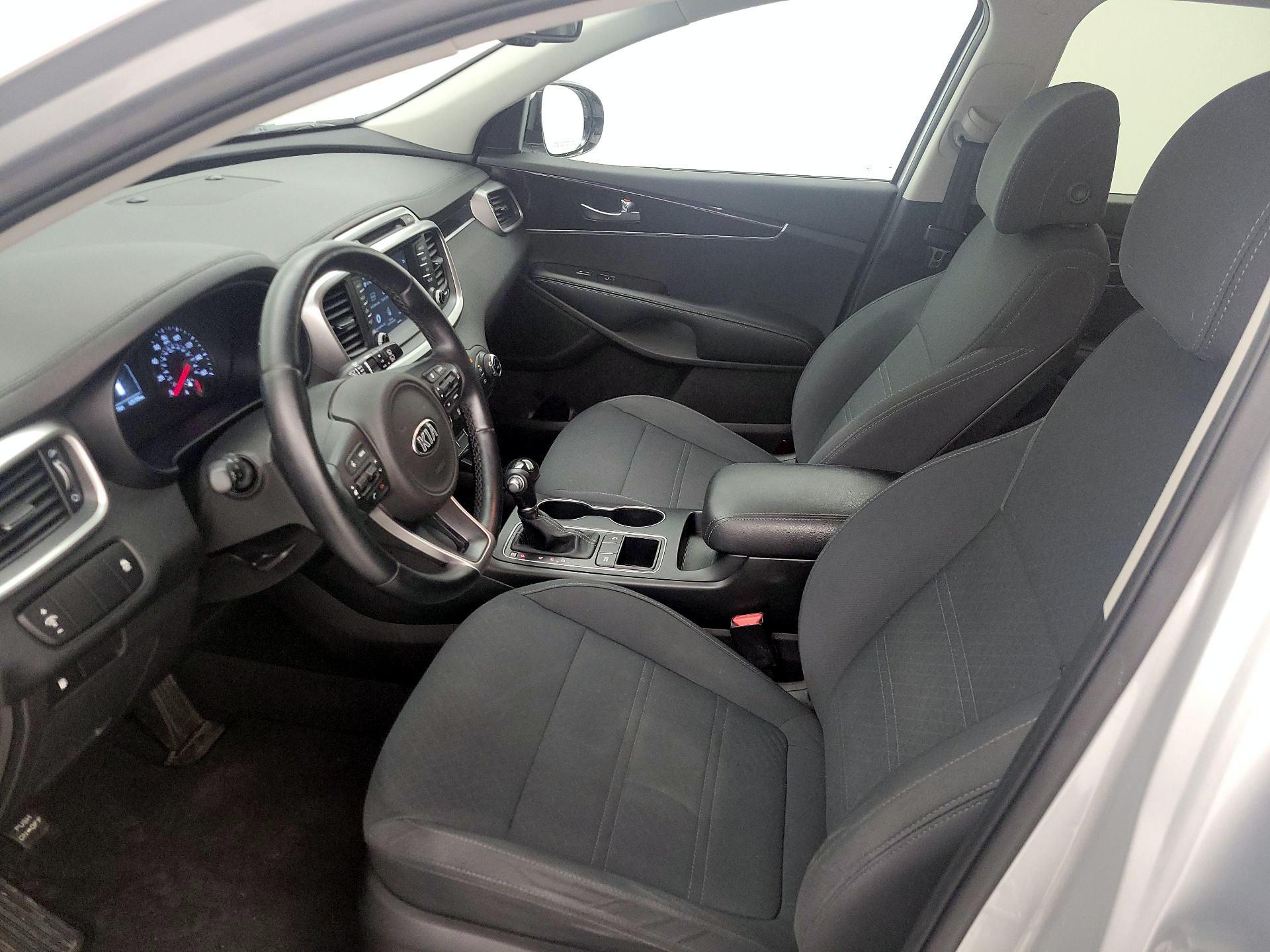 Thumbnail: 2017 Kia Sorento - 11