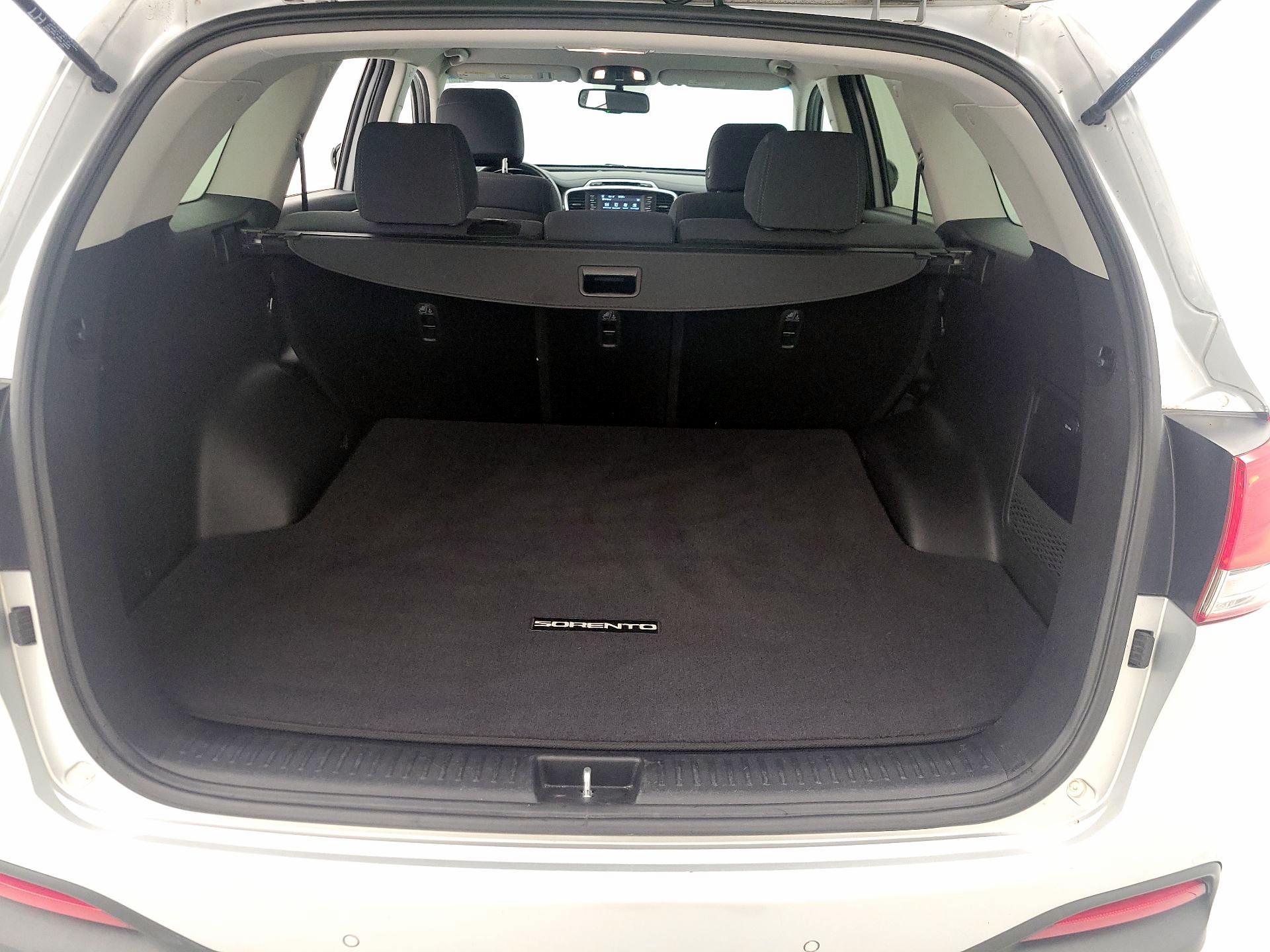 Thumbnail: 2017 Kia Sorento - 20
