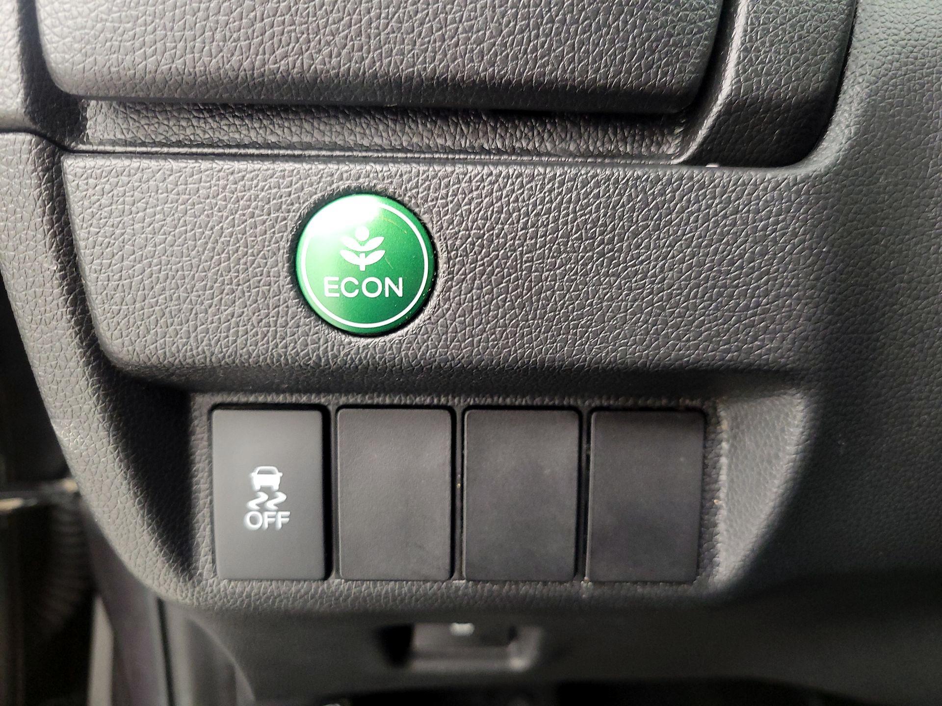 Thumbnail: 2015 Honda Fit - 13