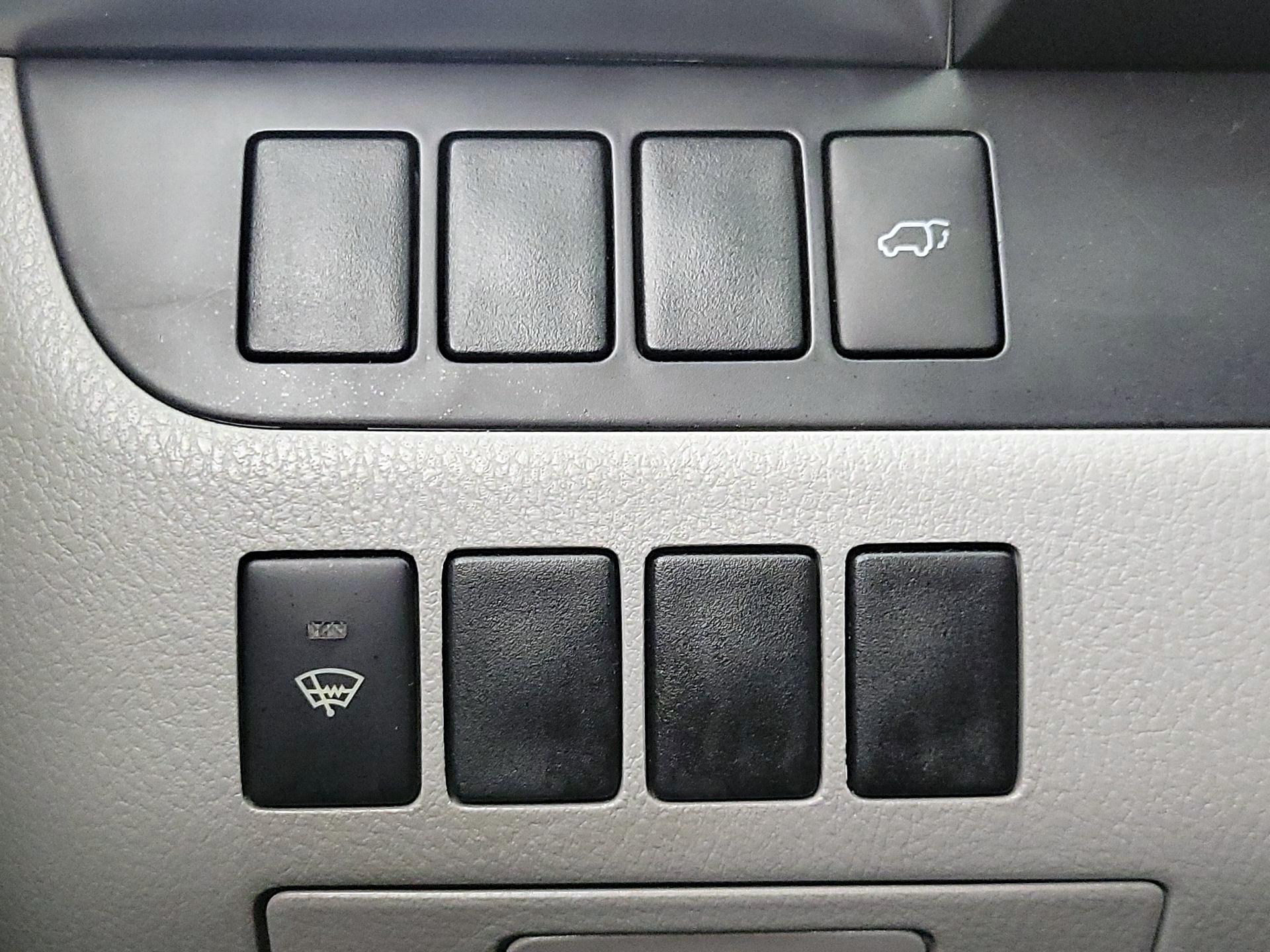 Thumbnail: 2015 Toyota Highlander - 13