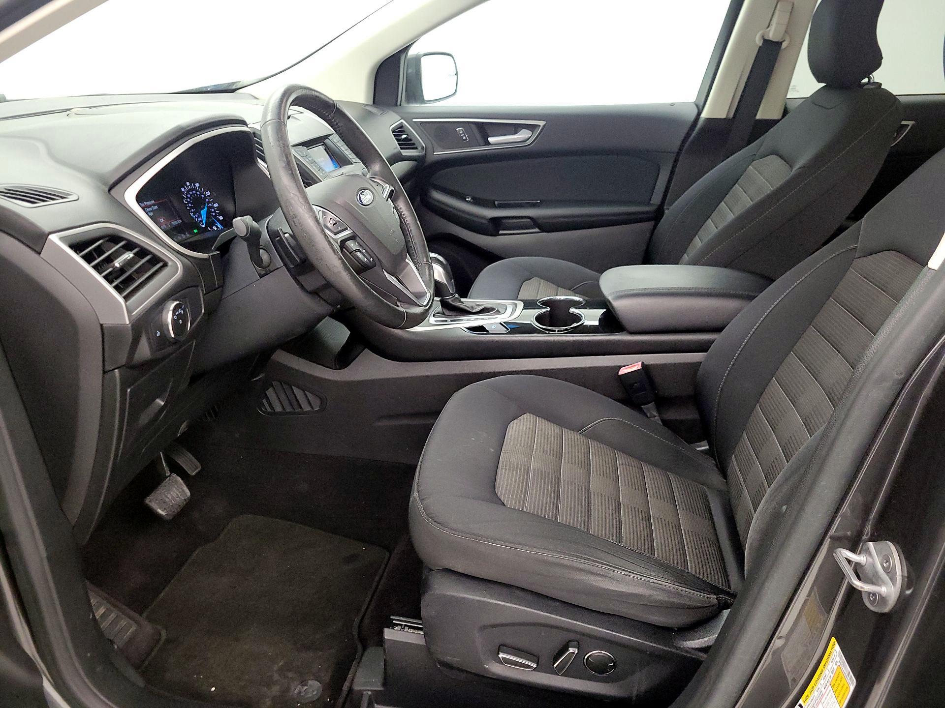 Thumbnail: 2015 Ford Edge - 11