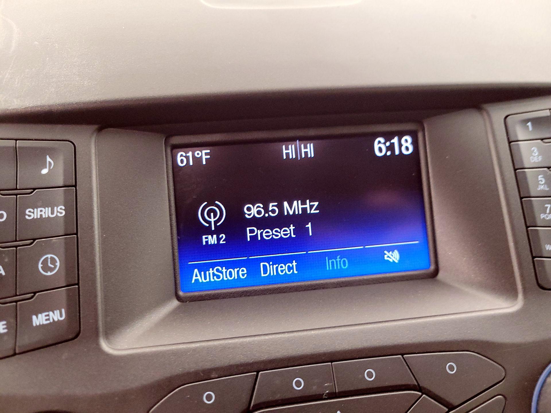 Thumbnail: 2015 Ford Edge - 15