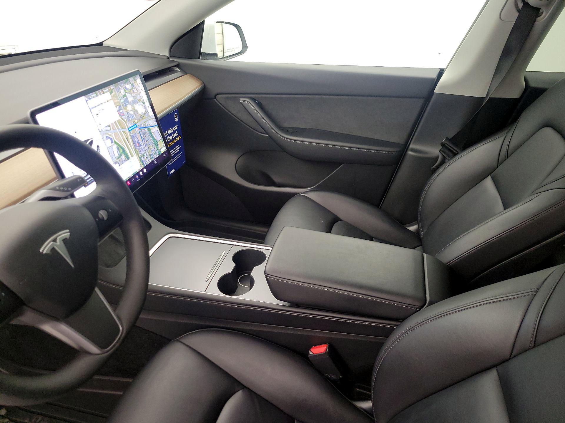 Thumbnail: 2022 Tesla Model Y - 11