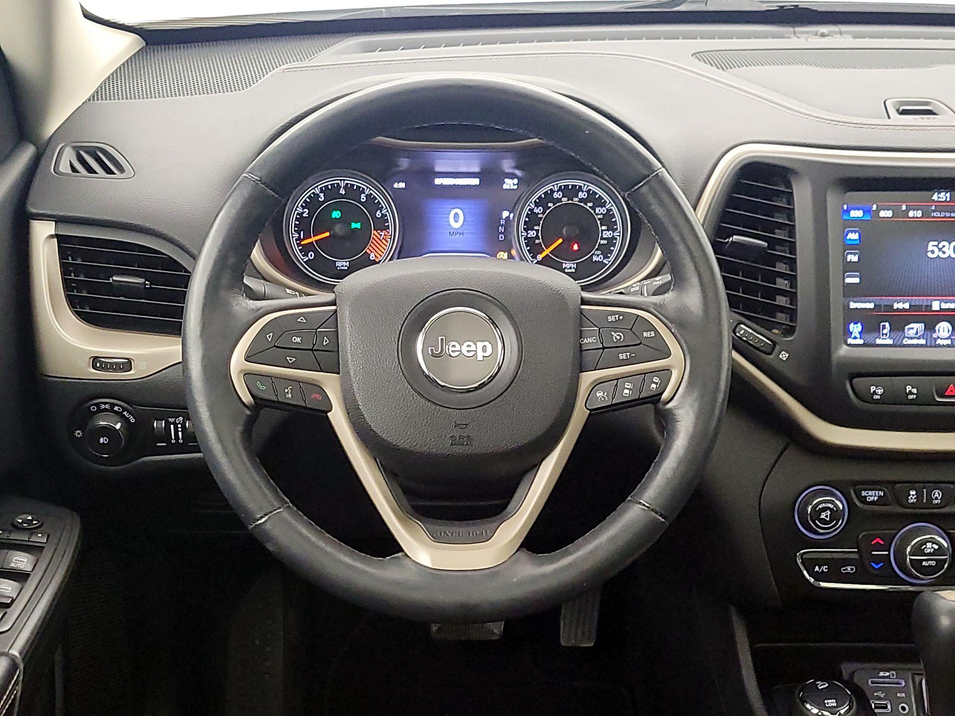 Thumbnail: 2015 Jeep Cherokee - 10