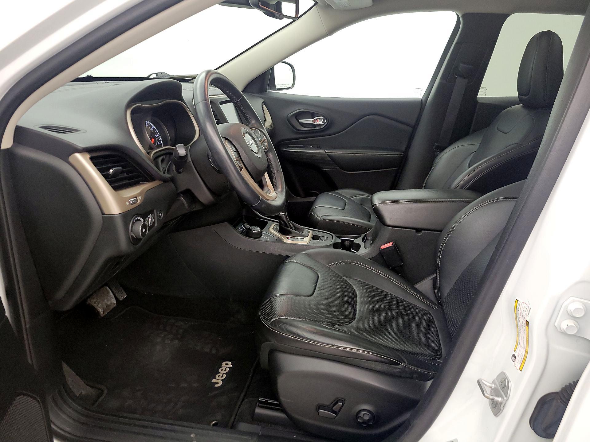 Thumbnail: 2015 Jeep Cherokee - 11