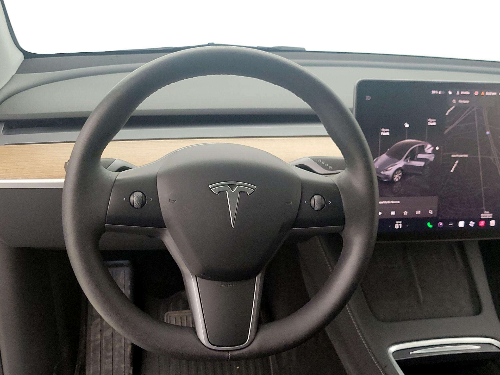 Thumbnail: 2023 Tesla Model Y - 10