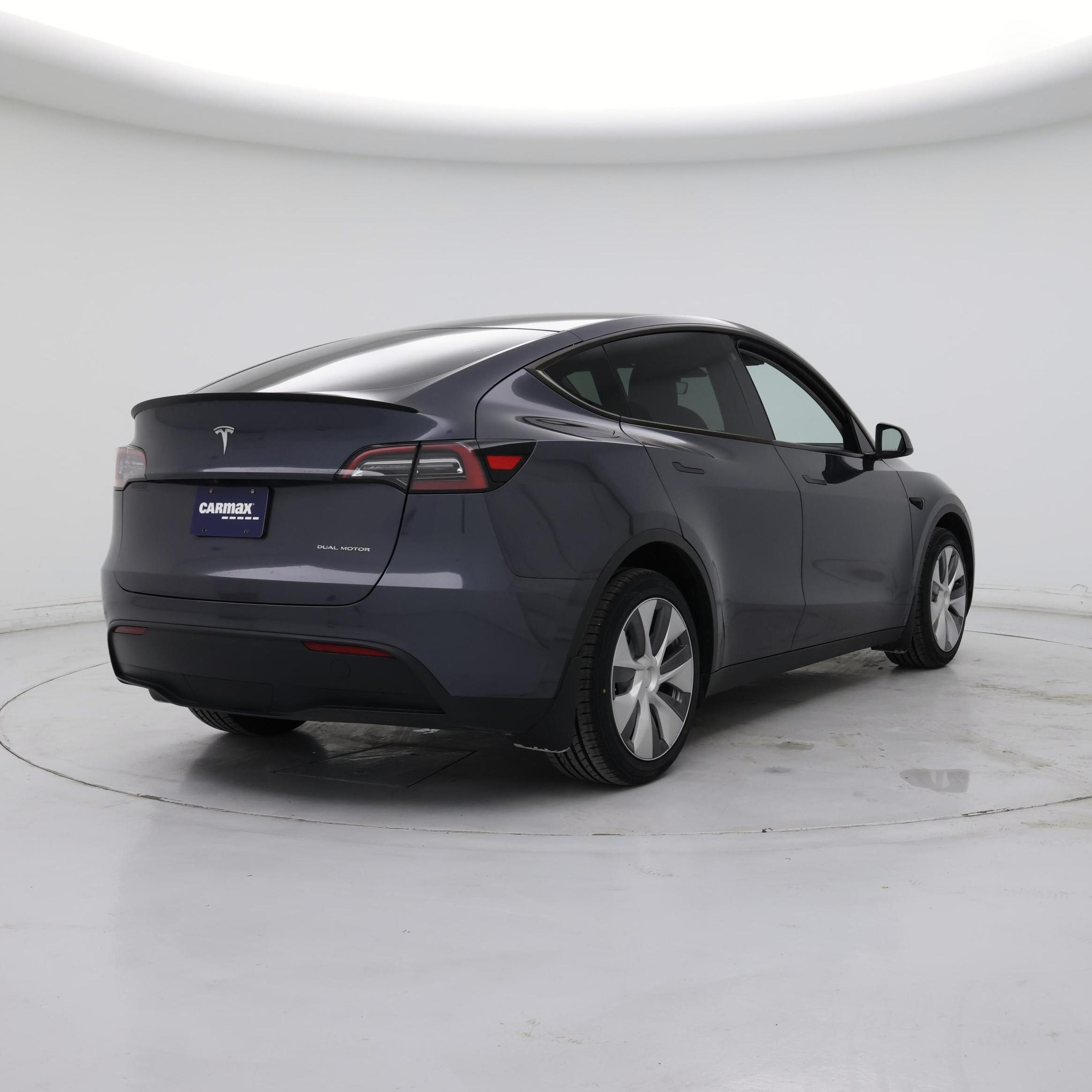 Thumbnail: 2023 Tesla Model Y - 8