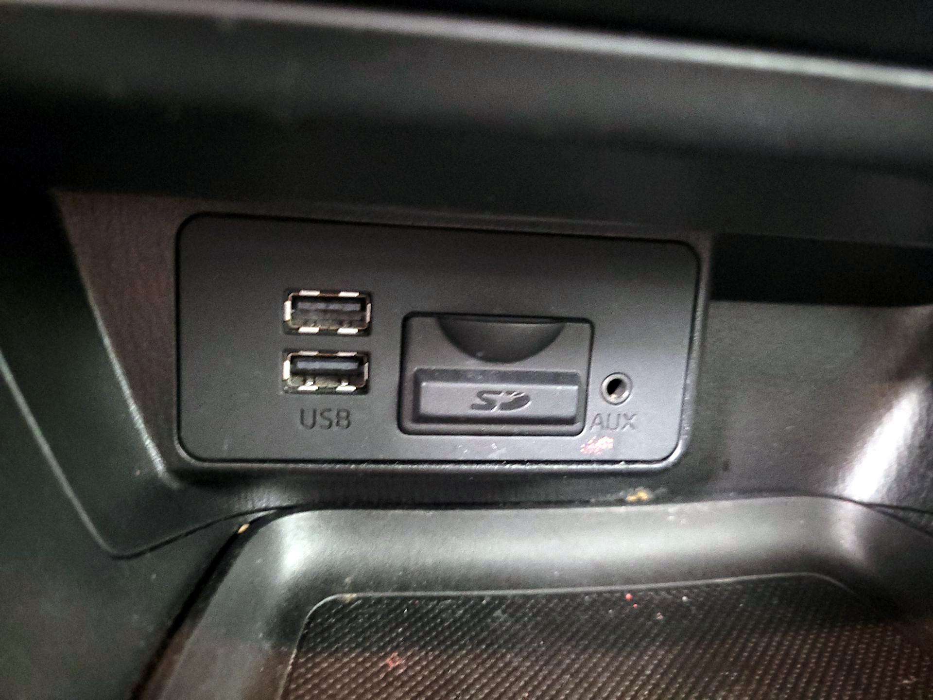 Thumbnail: 2016 Mazda Mazda3 - 18