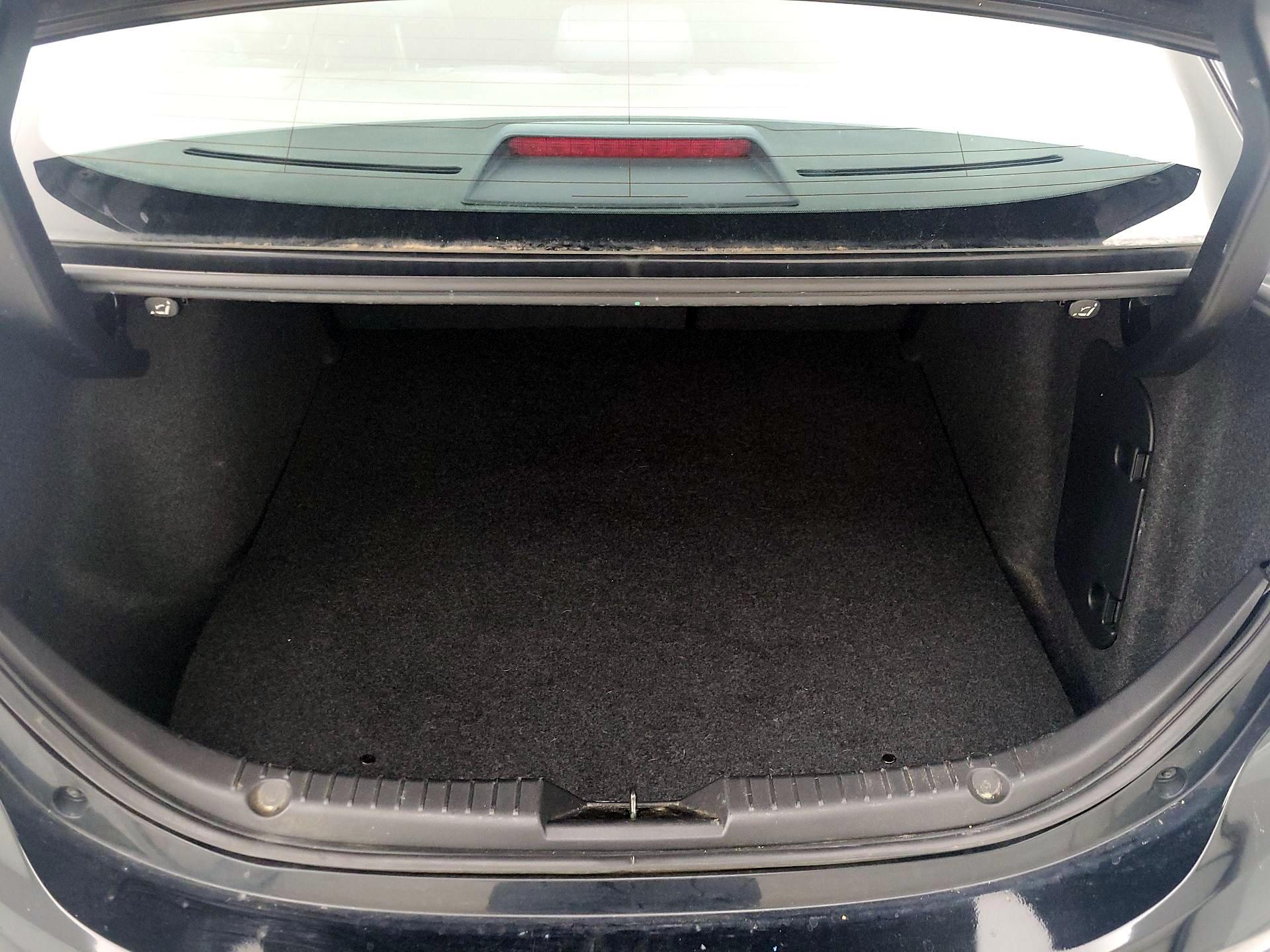 Thumbnail: 2016 Mazda Mazda3 - 20