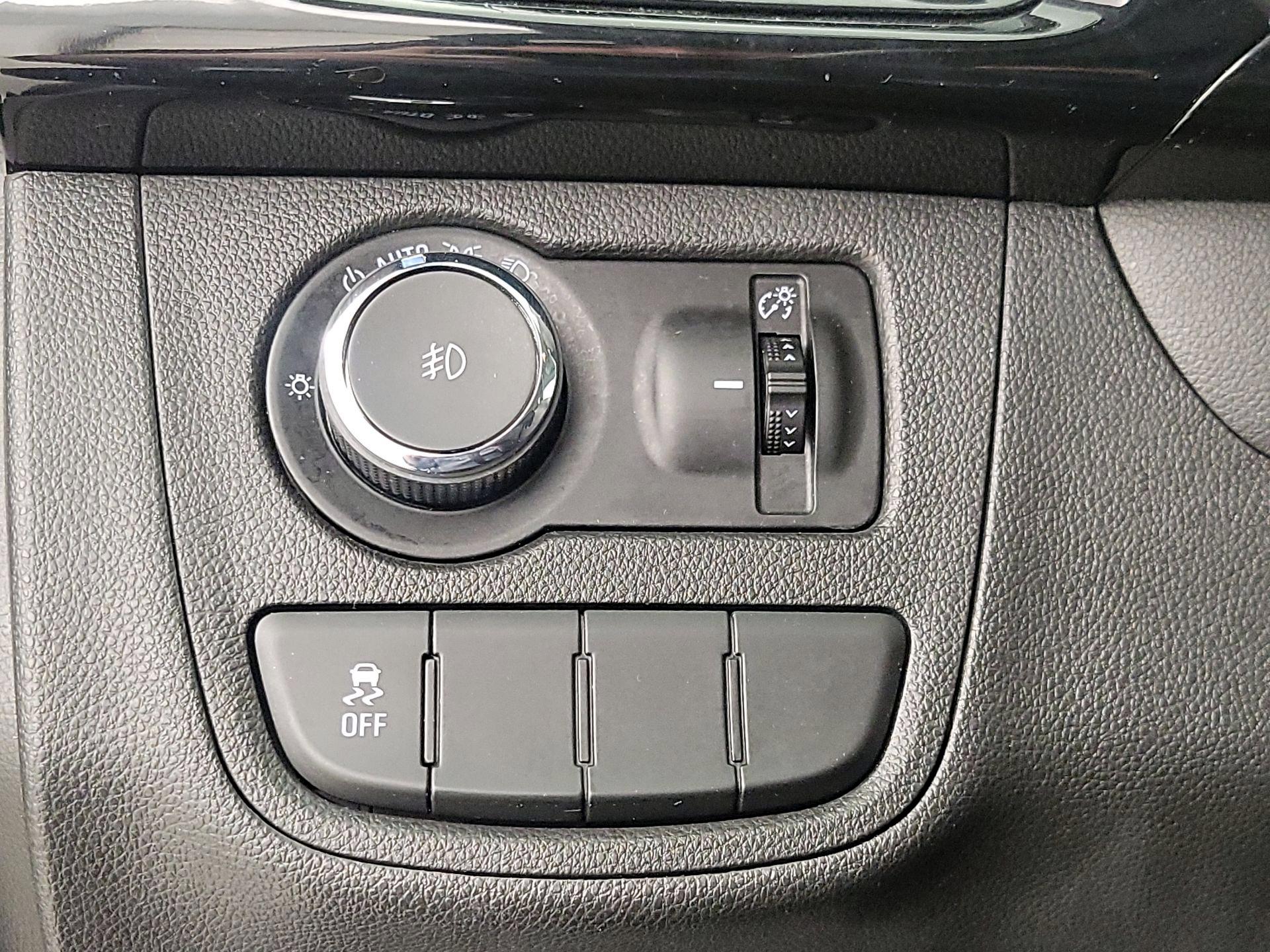 Thumbnail: 2017 Chevrolet Spark - 13