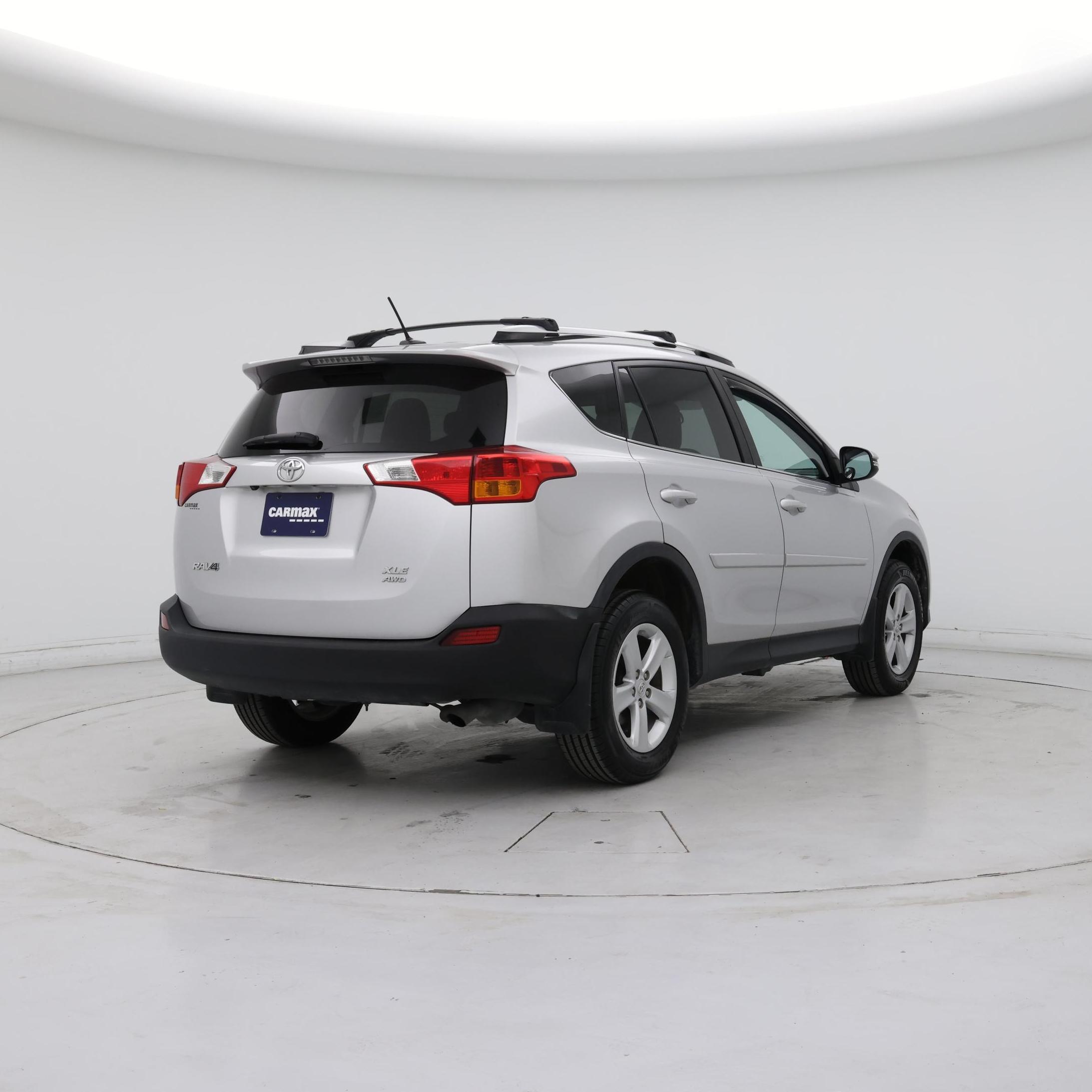 Thumbnail: 2014 Toyota RAV4 - 8