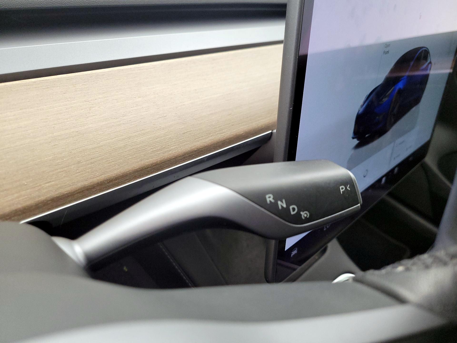 Thumbnail: 2022 Tesla Model 3 - 17