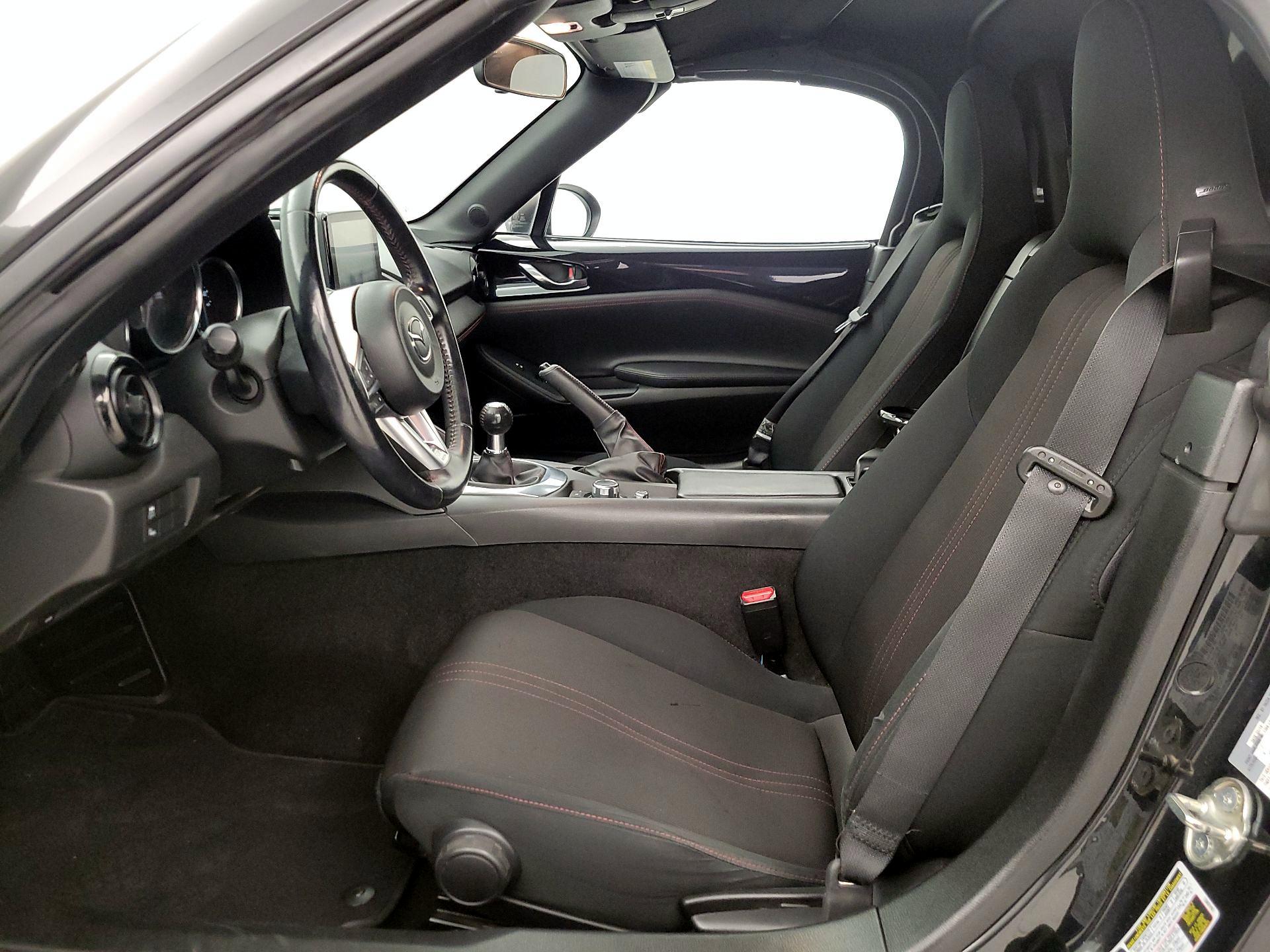 Thumbnail: 2018 Mazda MX-5 Miata - 11