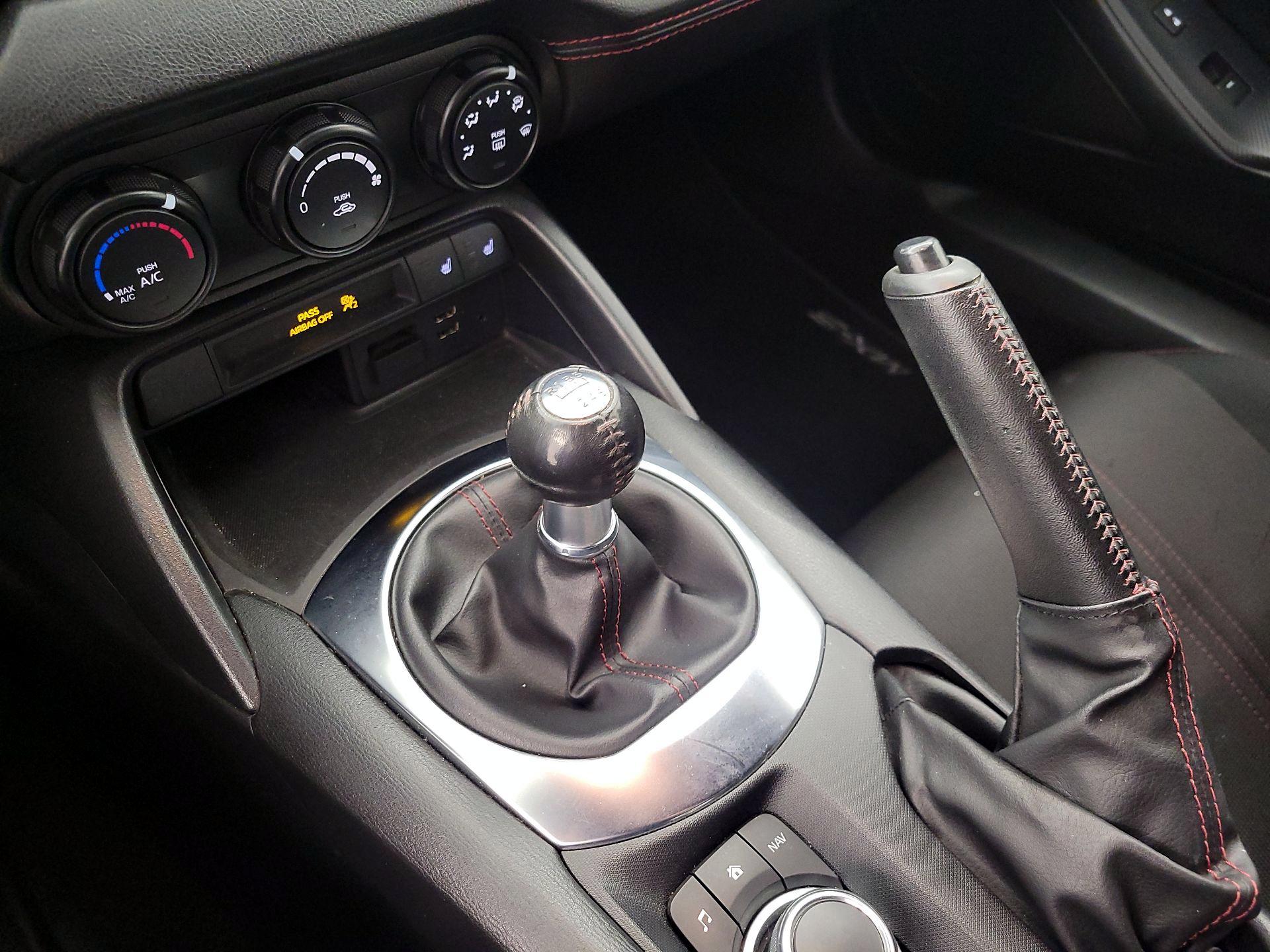 Thumbnail: 2018 Mazda MX-5 Miata - 16