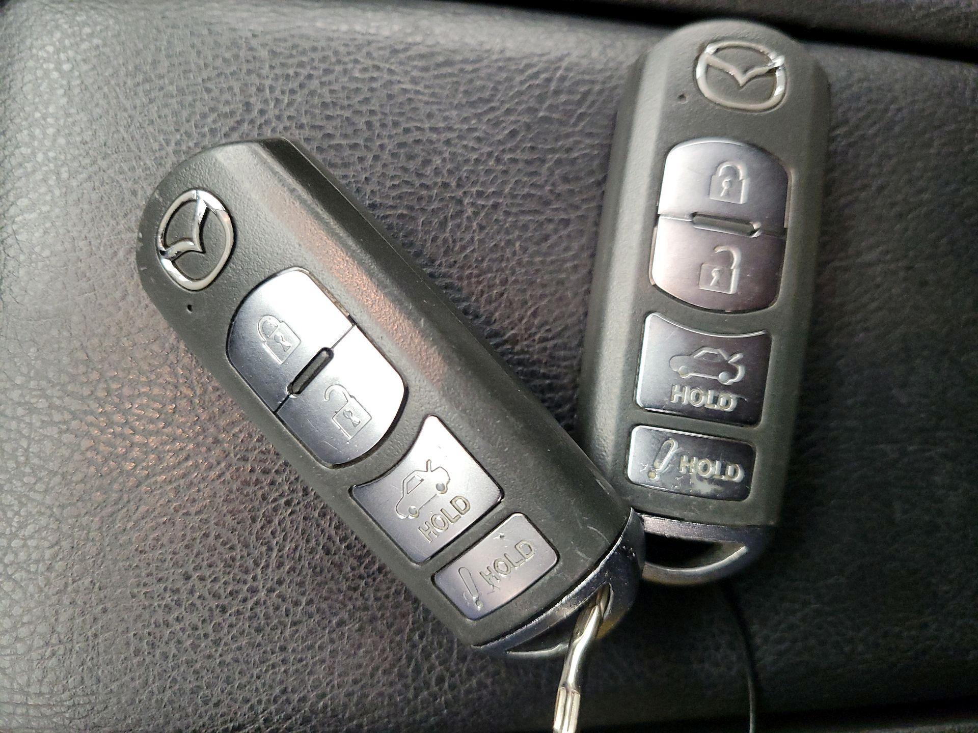 Thumbnail: 2018 Mazda MX-5 Miata - 20