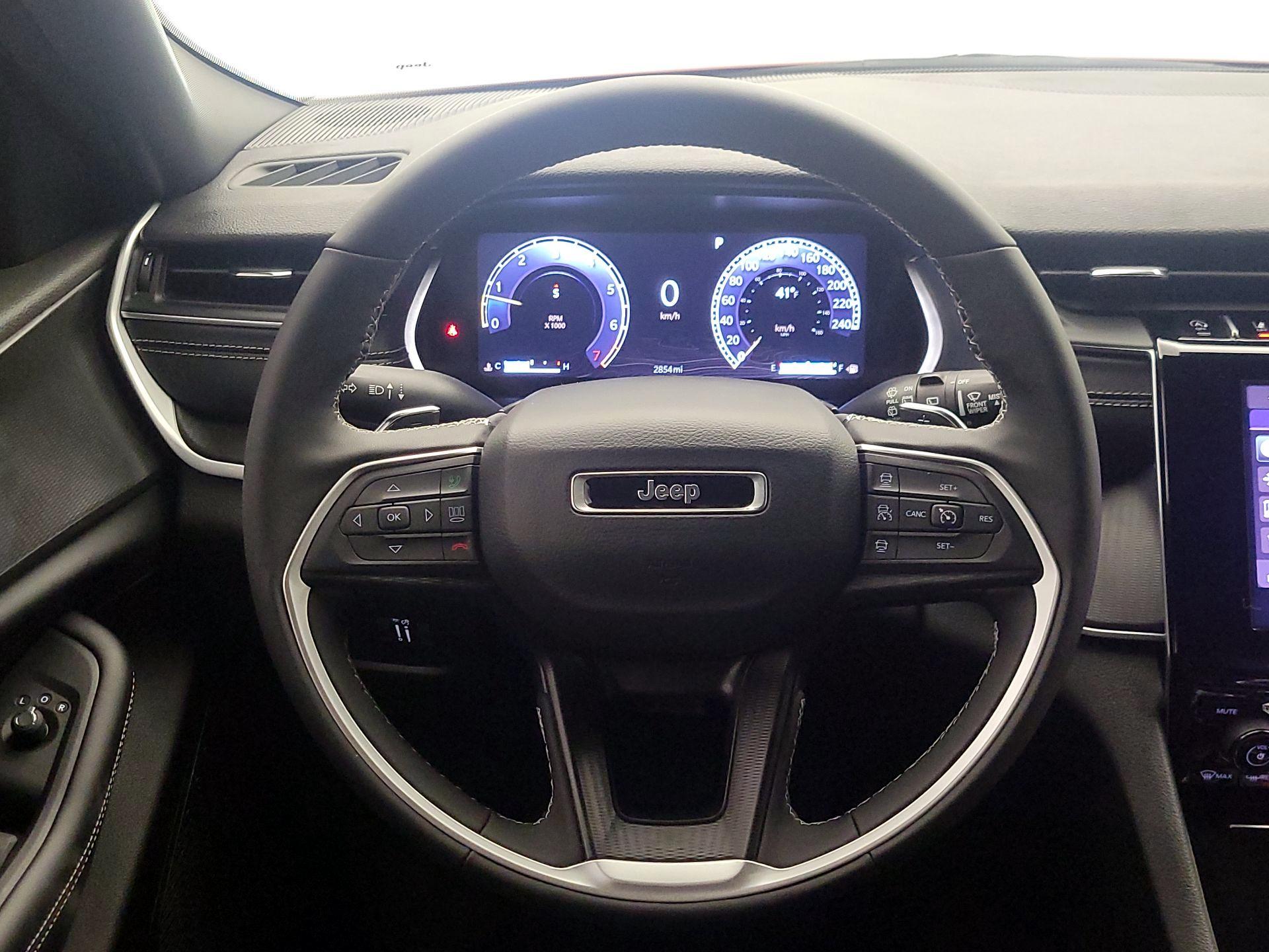 Thumbnail: 2025 Jeep Grand Cherokee - 10