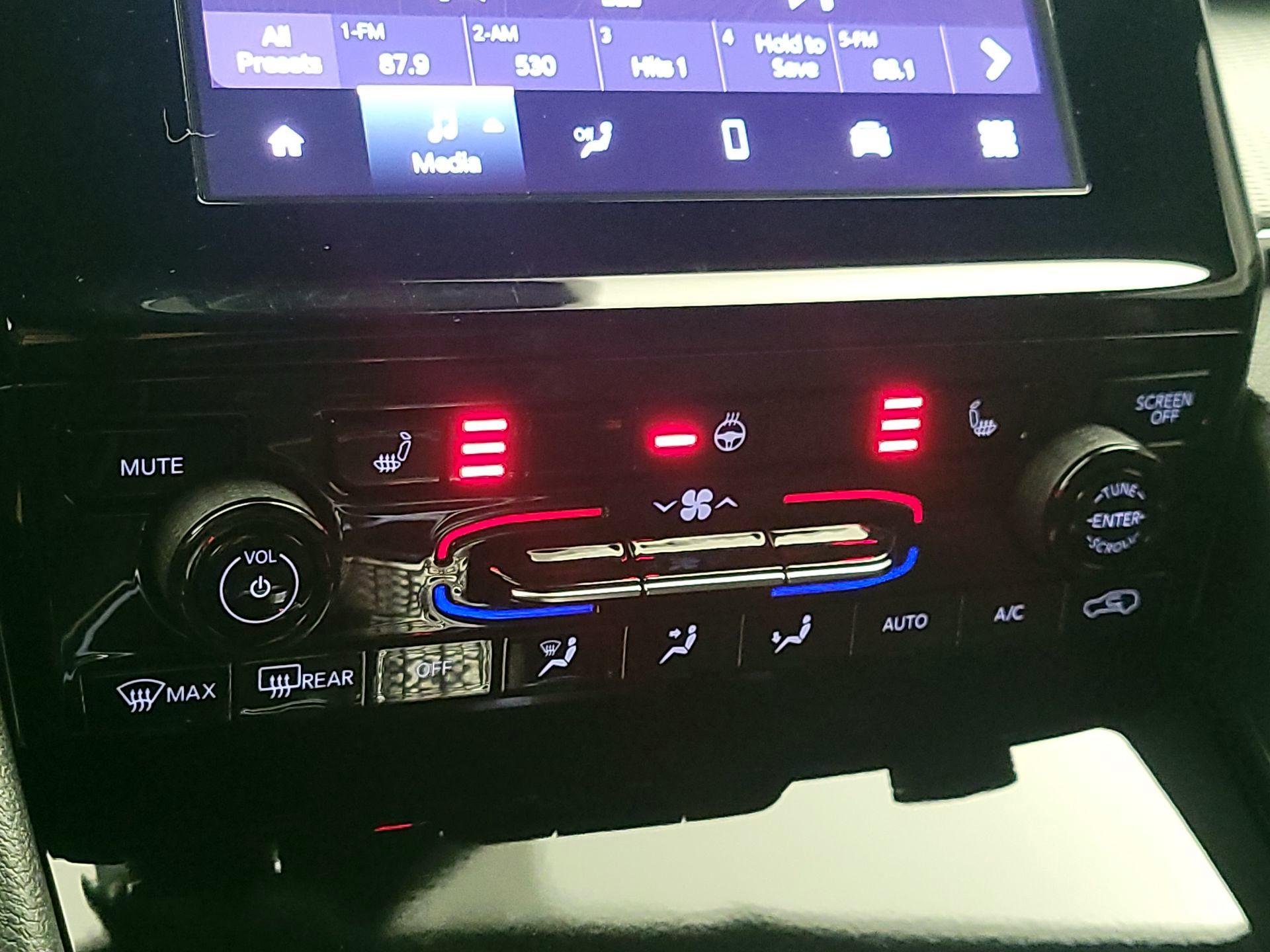 Thumbnail: 2025 Jeep Grand Cherokee - 16