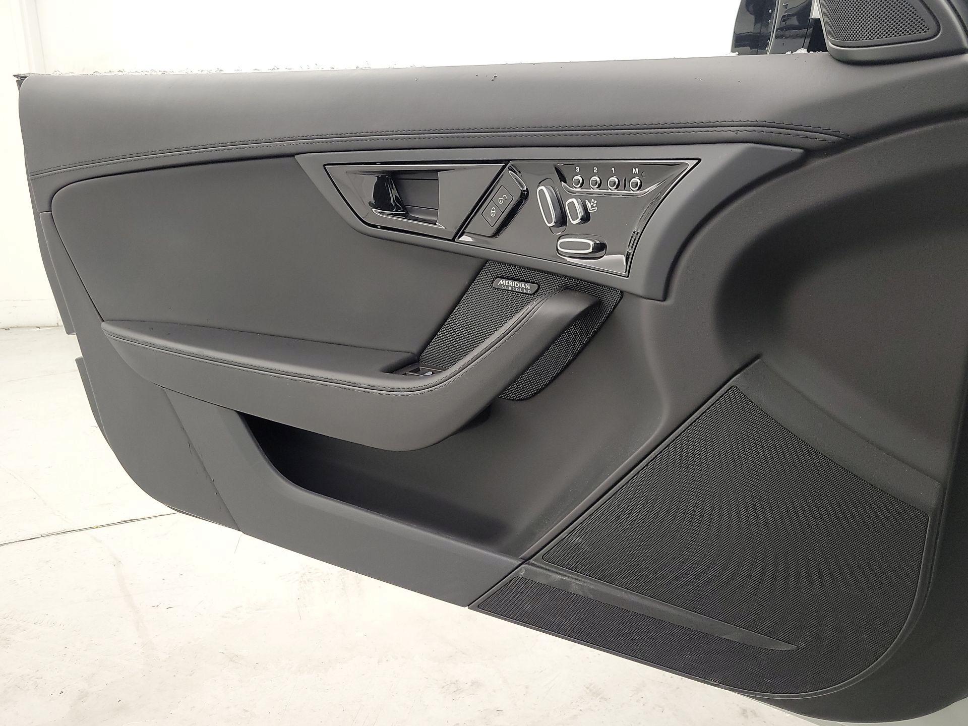 Thumbnail: 2020 Jaguar F-Type - 12